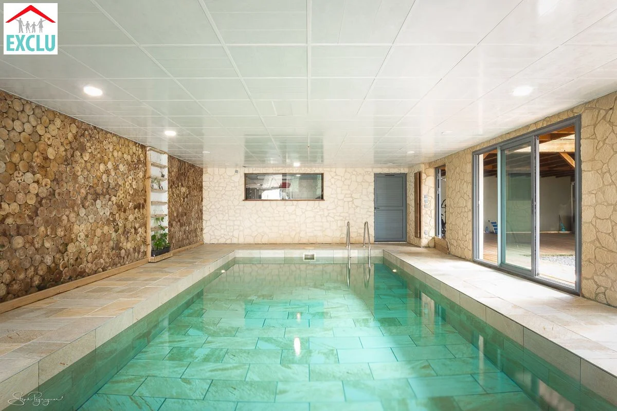 Photo 2 - Maison à vendre - Ancien 520 000 € 11 pièces 6 chambres 523.27 m² Les Avirons 97425