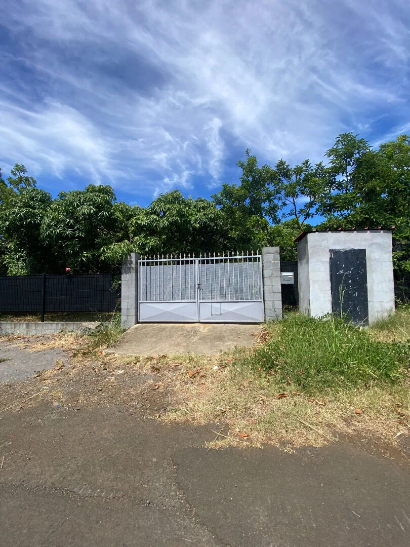 Photo 2 - Terrain à vendre - Ancien 484 420 € 972 m² Sainte-Marie 97438