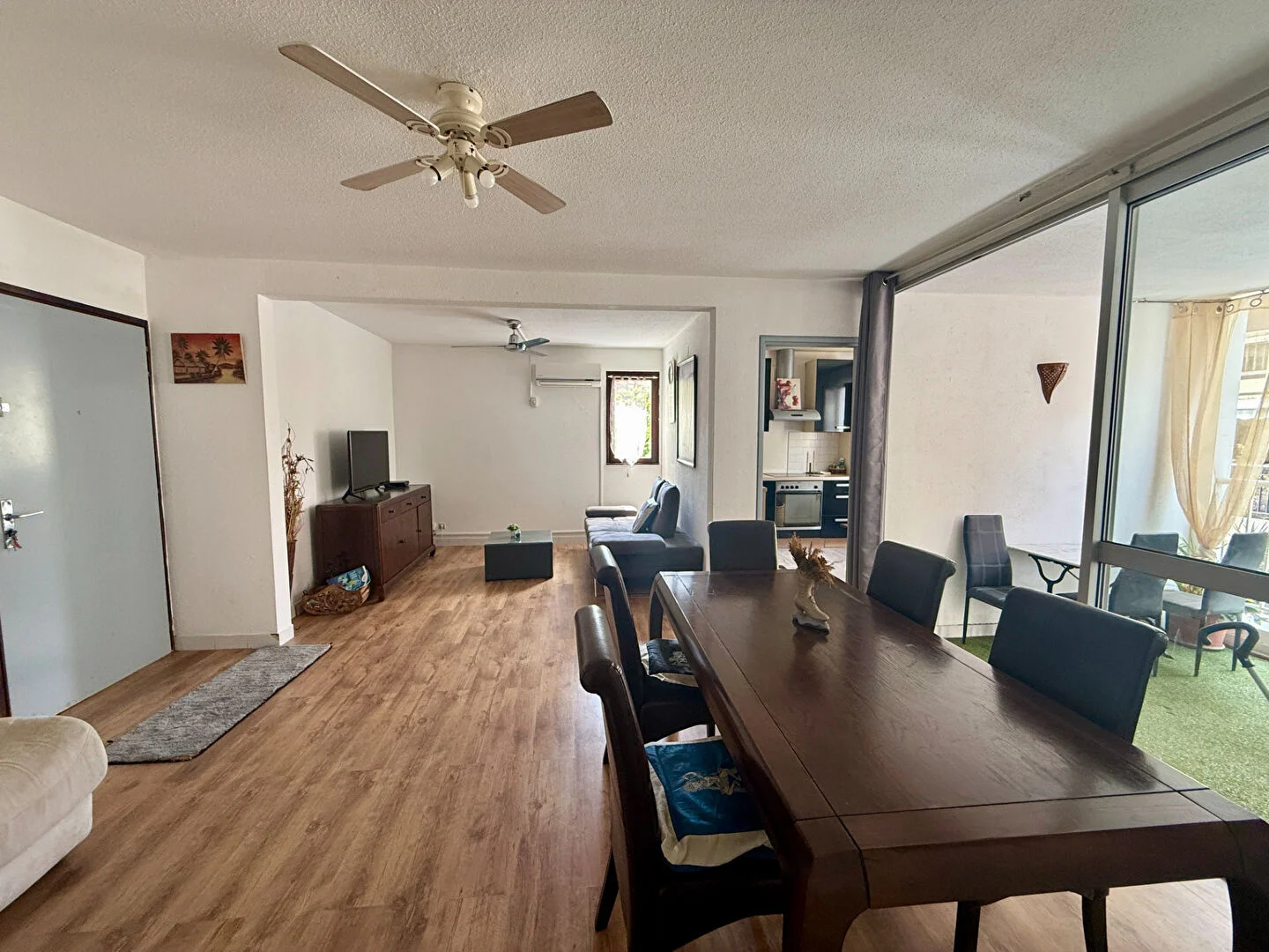 Photo 3 - Appartement à vendre - Ancien 370 000 € 3 pièces 1 chambres 52 m² Saint Gilles Les Bains 97434