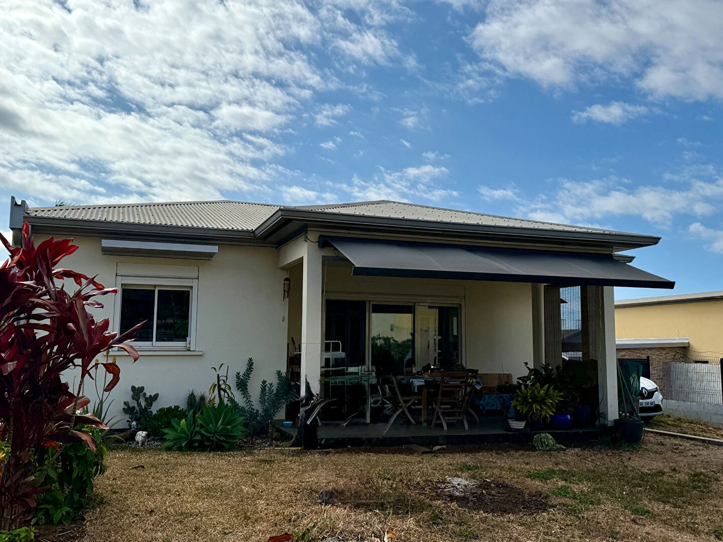 Photo 1 - Maison à vendre - Ancien 385 000 € 4 pièces 2 chambres 95 m² Saint-Paul 97460