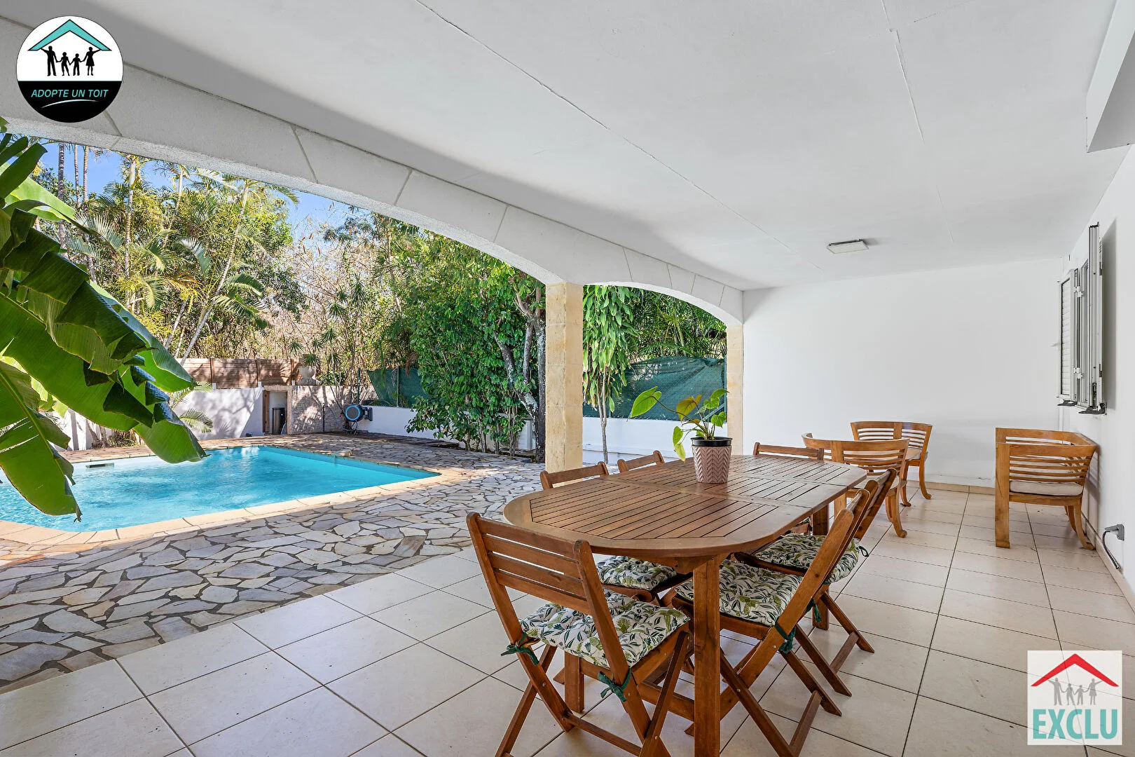 Photo 2 - Maison à vendre - Ancien 625 000 € 5 pièces 4 chambres 130 m² L'Étang-Salé 97427