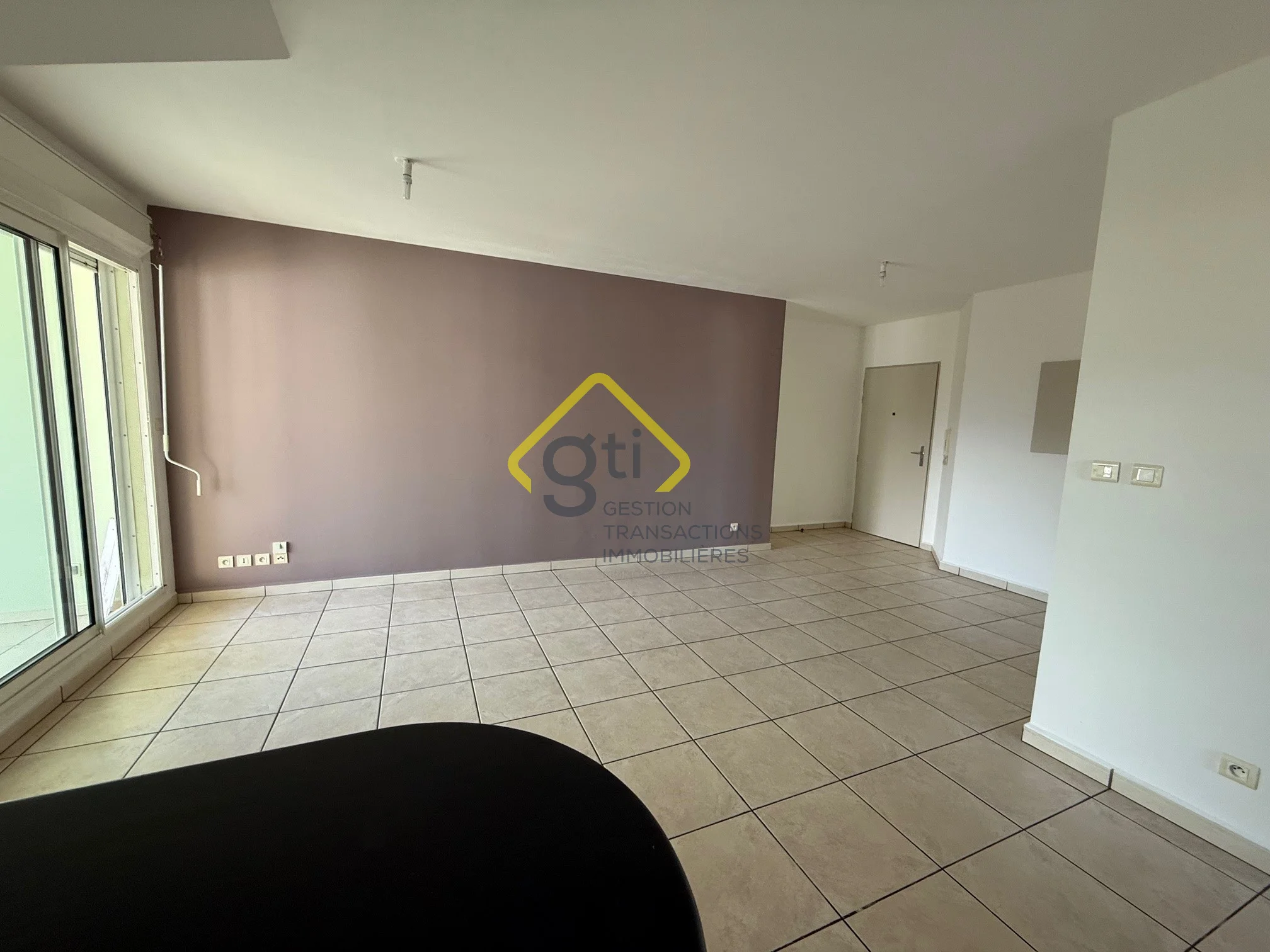 Photo 2 - Appartement à louer - Ancien 630 € 2 pièces 1 chambres 53.11 m² Saint-André 97440