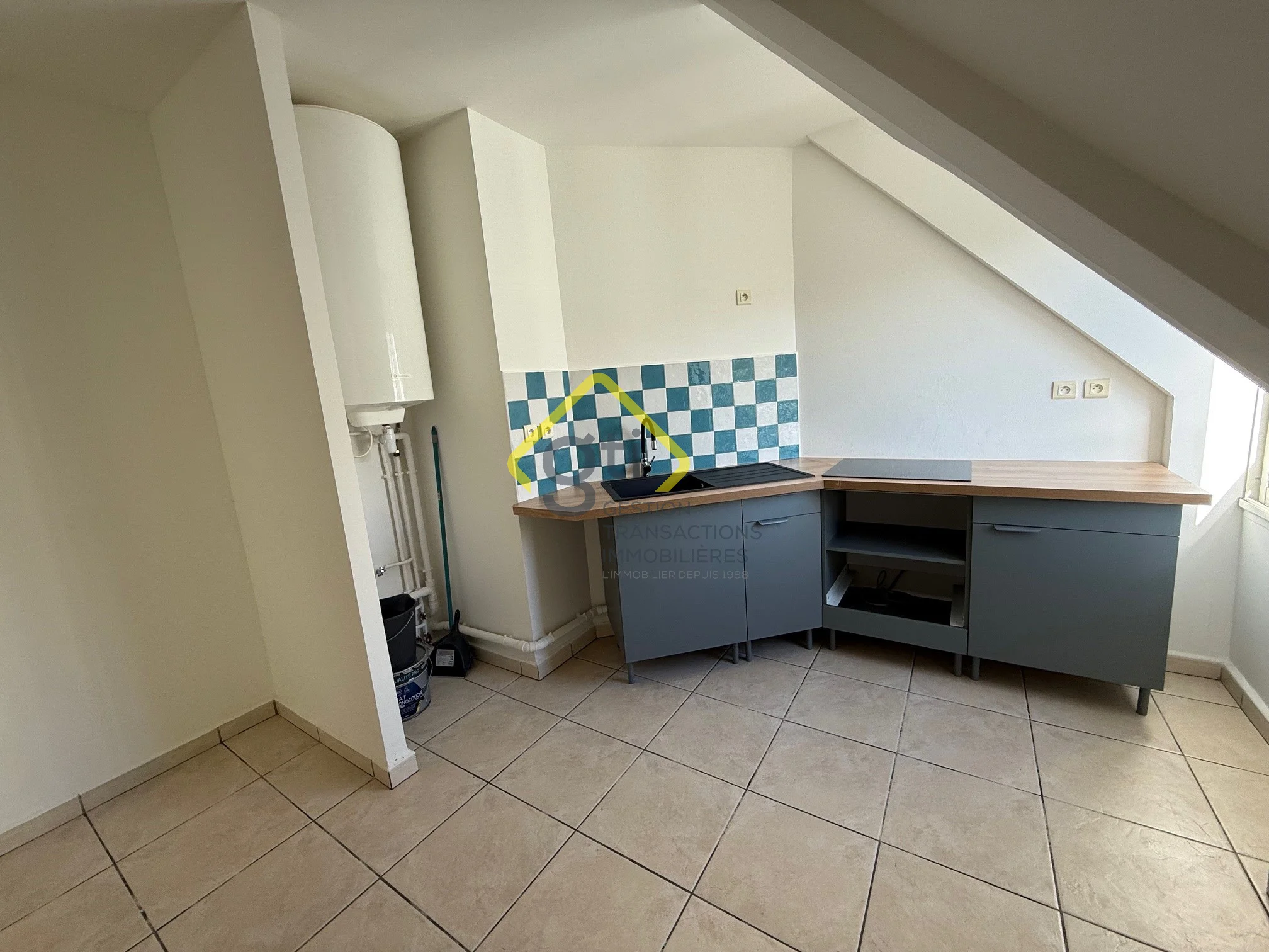 Photo 4 - Appartement à louer - Ancien 630 € 2 pièces 1 chambres 53.11 m² Saint-André 97440