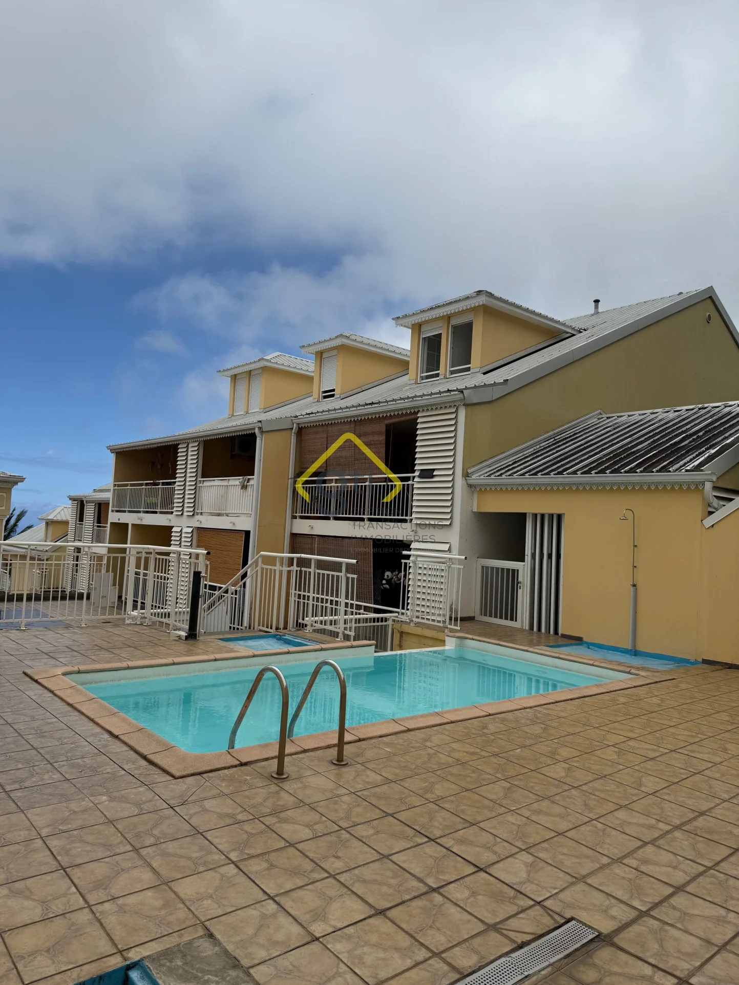 Photo 5 - Appartement à louer - Ancien 650 € 1 pièces 1 chambres Saint-Denis 97400