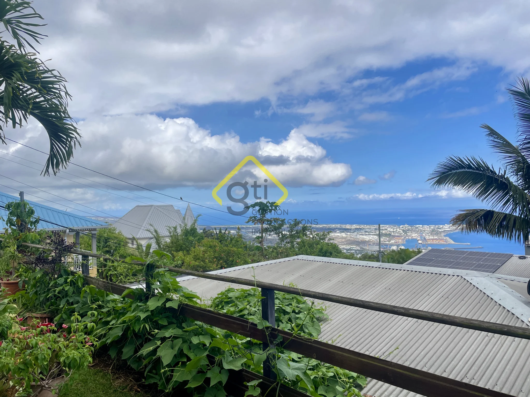 Photo 3 - Maison à vendre - Ancien 580 000 € 11 pièces 5 chambres 300 m² La Possession 97419