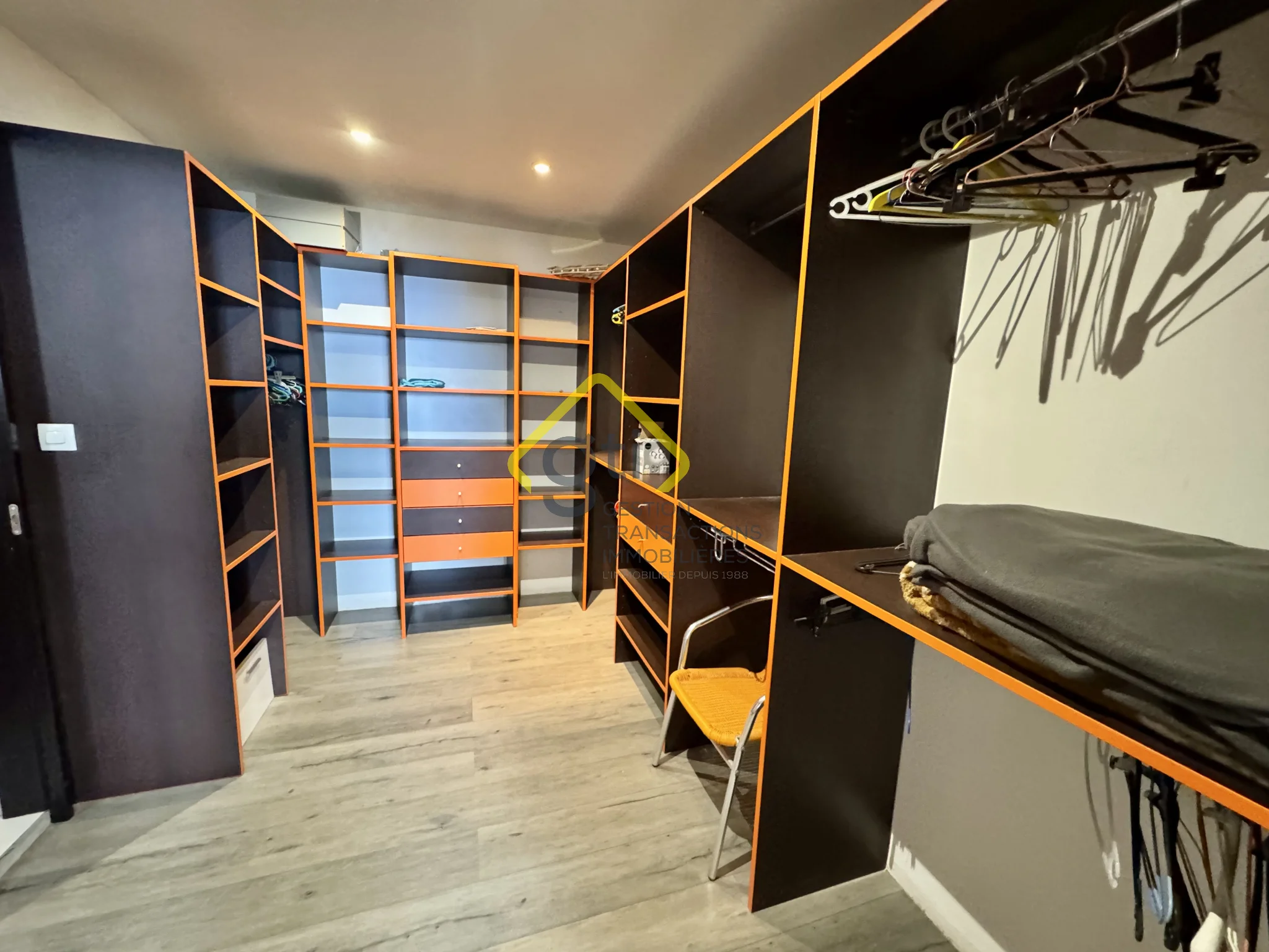 Photo 1 - Maison à vendre - Ancien 580 000 € 11 pièces 5 chambres 300 m² La Possession 97419