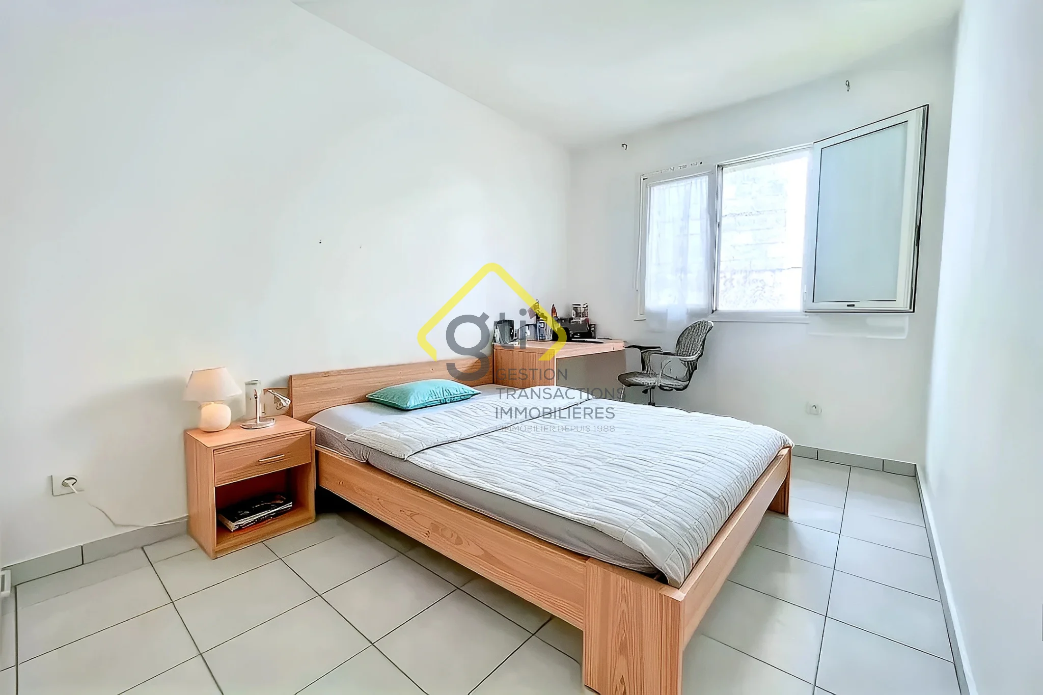 Photo 6 - Maison à vendre - Ancien 285 000 € 6 pièces 4 chambres 107 m² Saint-Benoît 97470