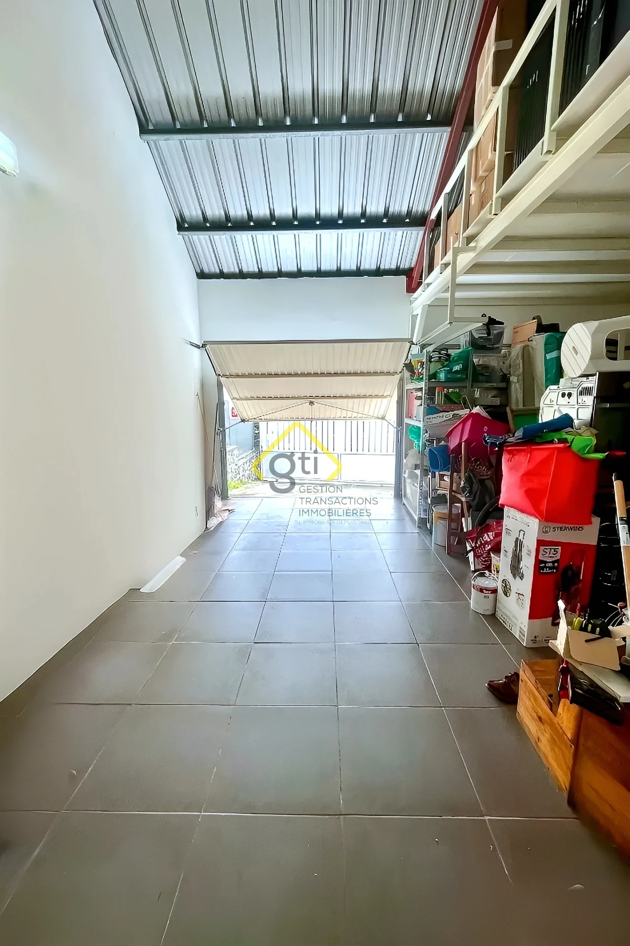 Photo 10 - Maison à vendre - Ancien 285 000 € 6 pièces 4 chambres 107 m² Saint-Benoît 97470