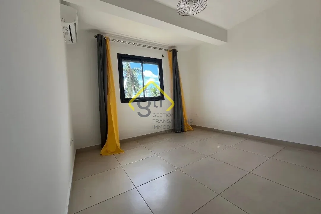 Photo 6 - Appartement à vendre - Ancien 275 000 € 4 pièces 3 chambres 80.8 m² Sainte-Marie 97438