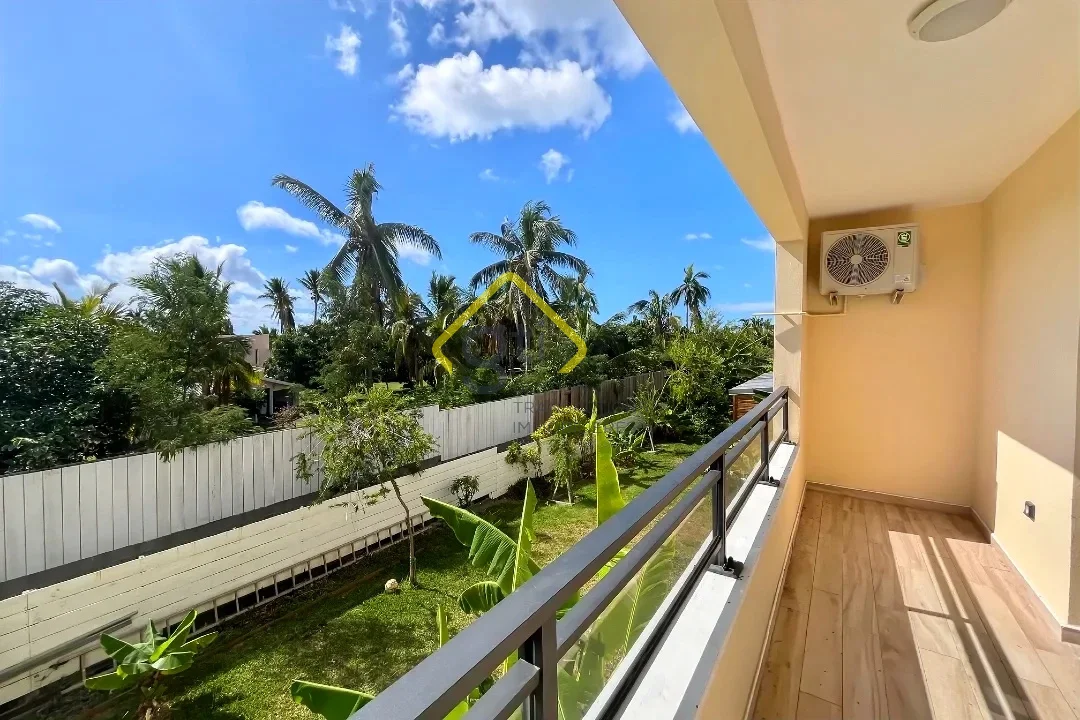 Photo 2 - Appartement à vendre - Ancien 275 000 € 4 pièces 3 chambres 80.8 m² Sainte-Marie 97438