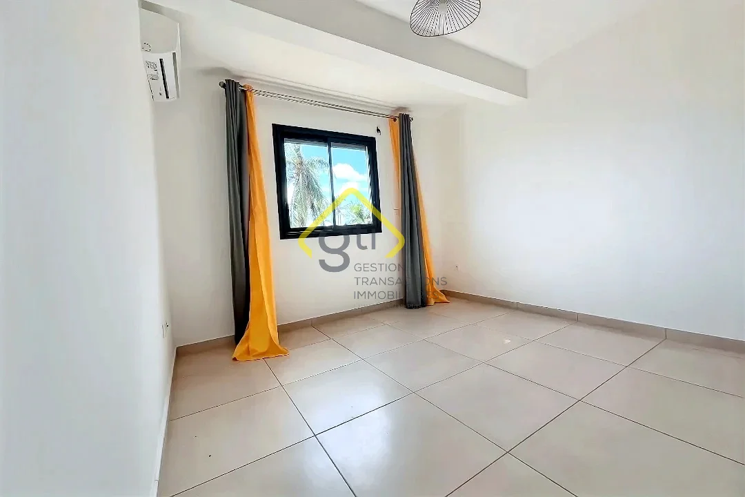 Photo 5 - Appartement à vendre - Ancien 275 000 € 4 pièces 3 chambres 80.8 m² Sainte-Marie 97438