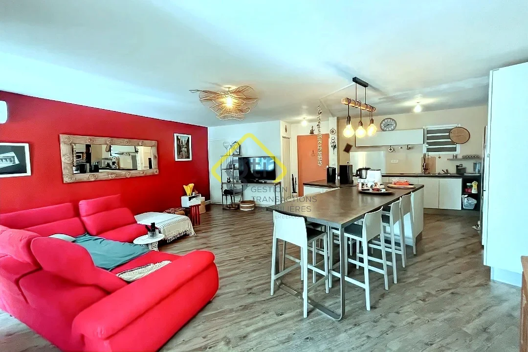 Photo 2 - Appartement à vendre - Ancien 294 000 € 4 pièces 3 chambres 93.3 m² Saint-Denis 97400