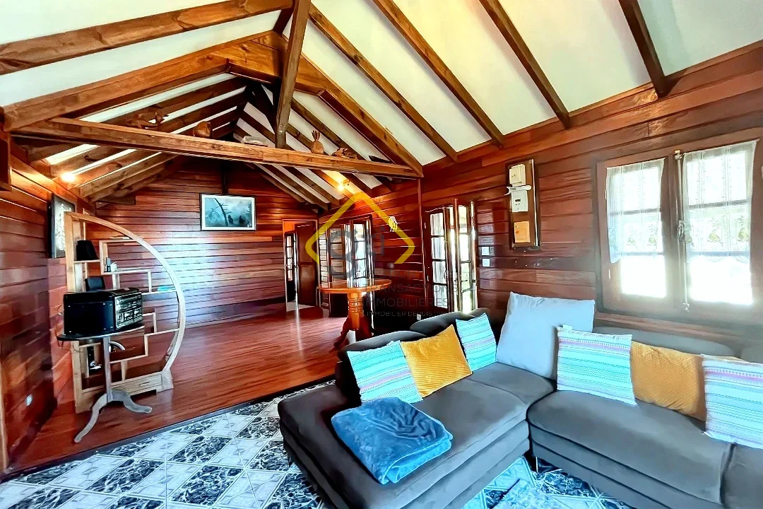 Photo 2 - Maison à vendre - Ancien 210 000 € 5 pièces 3 chambres 95 m² Tampon 97418