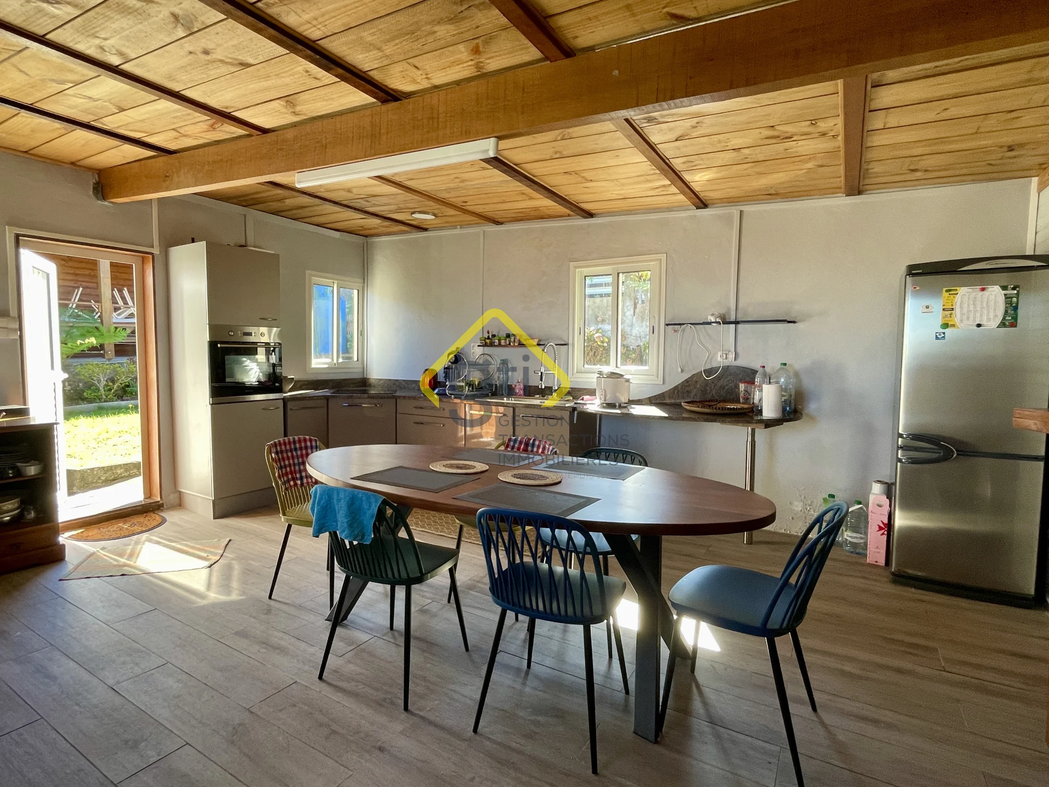 Photo 3 - Maison à vendre - Ancien 210 000 € 5 pièces 3 chambres 95 m² Tampon 97418