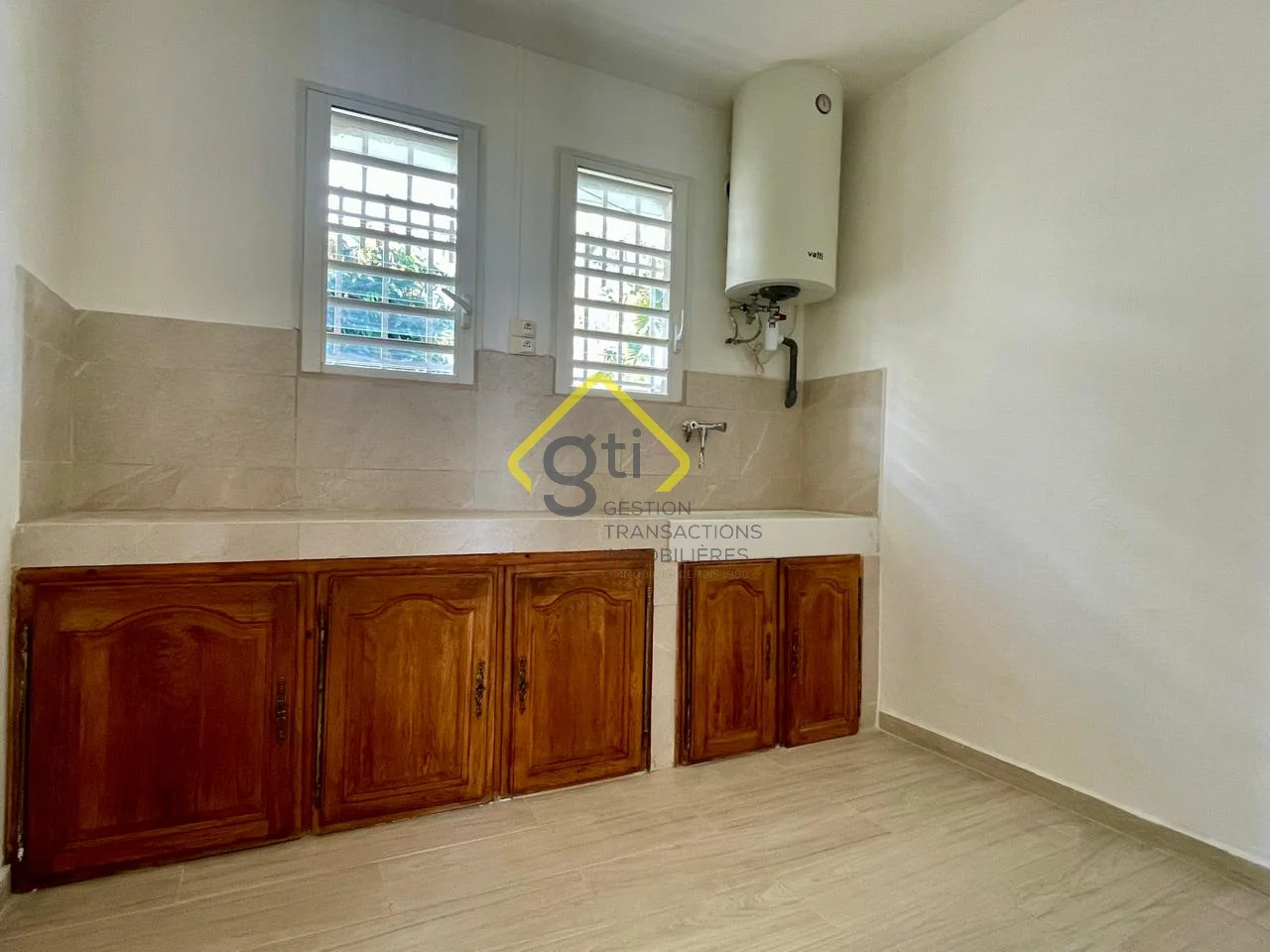 Photo 4 - Maison à louer - Ancien 860 € 3 pièces 2 chambres 67 m² Saint-Denis 97490