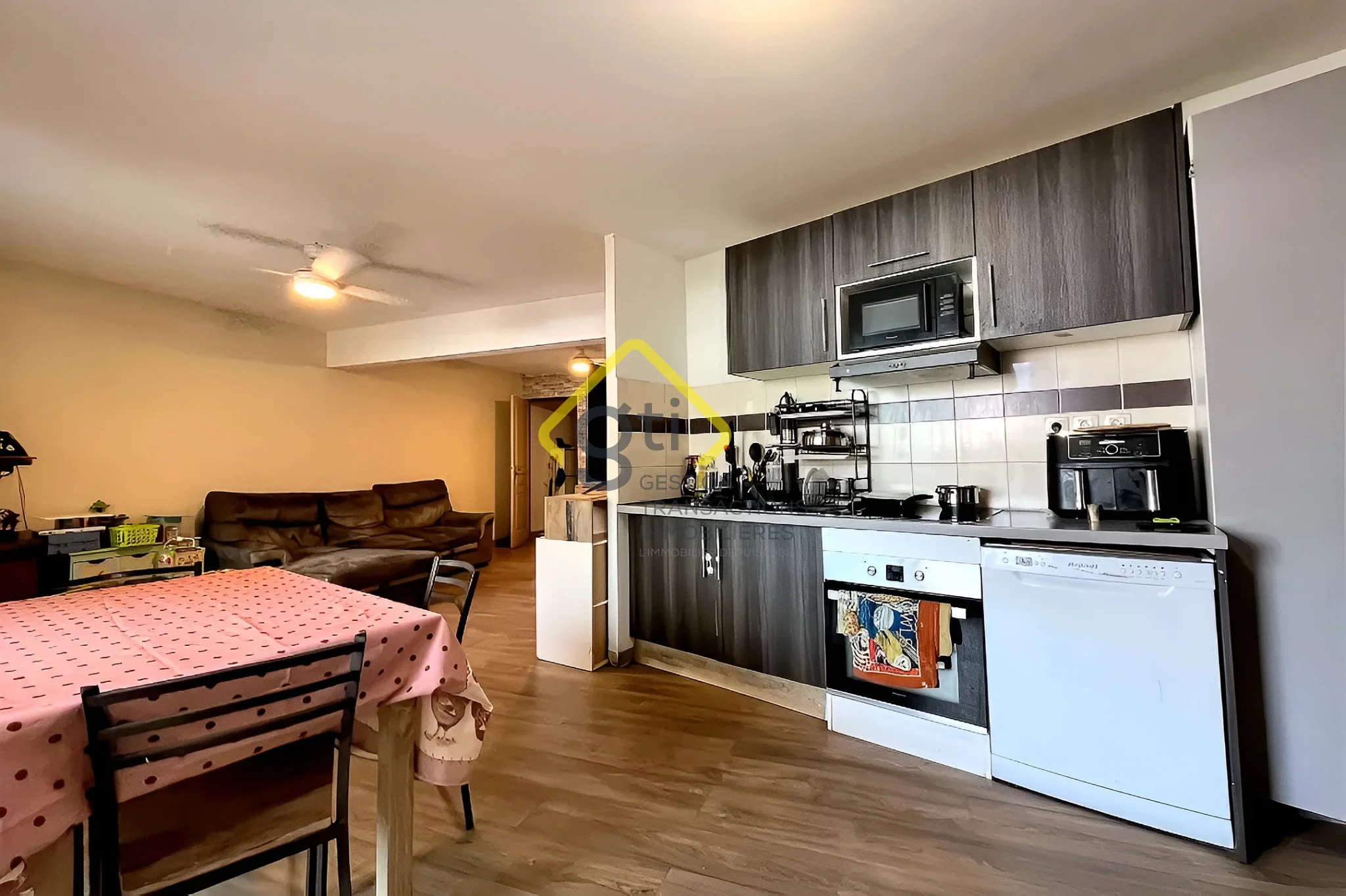 Photo 4 - Appartement à vendre - Ancien 185 000 € 4 pièces 3 chambres 87 m² Saint-Denis 97490