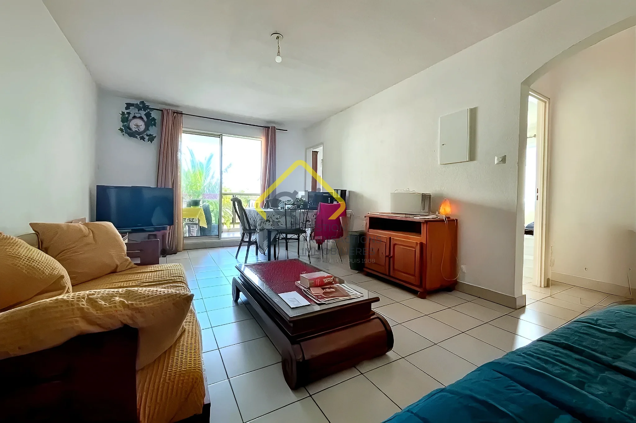 Photo 2 - Appartement à vendre - Ancien 185 000 € 4 pièces 3 chambres 74 m² La Possession 97419