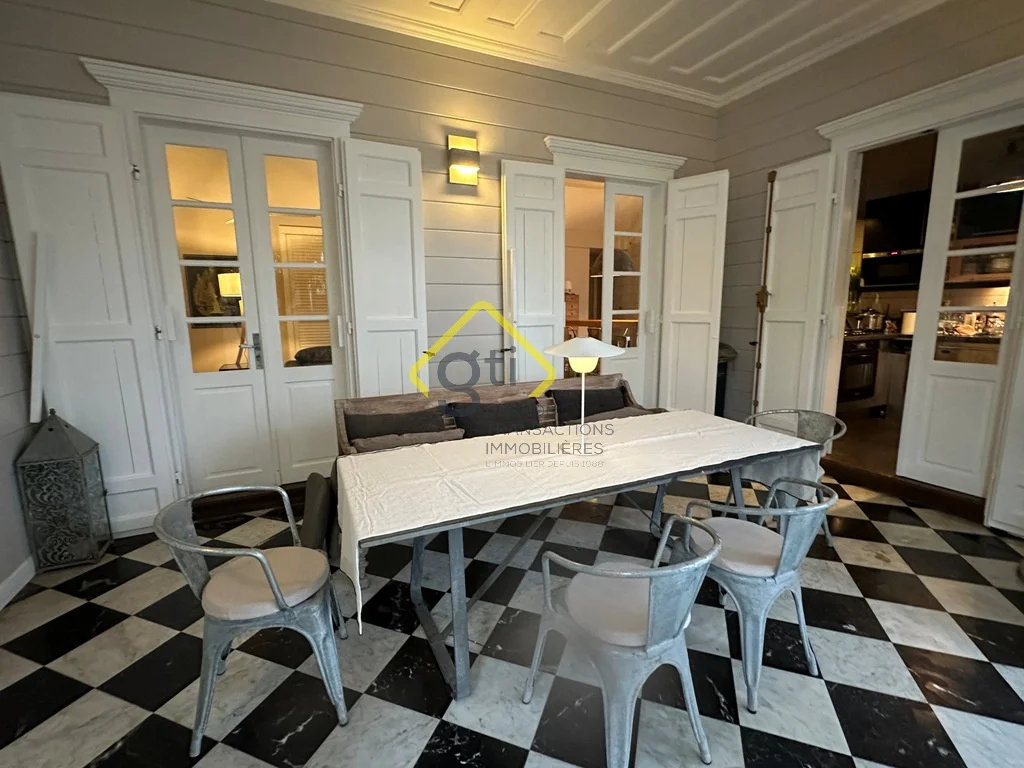 Photo 2 - Maison à vendre - Ancien 1 275 000 € 4 pièces 3 chambres 88 m² Saint-Denis 97400