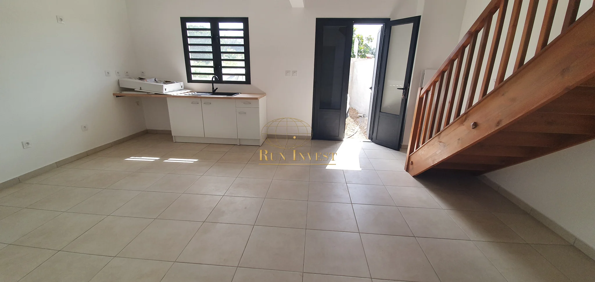 Photo 2 - Maison à louer - Ancien 940 € 4 pièces 3 chambres 71.43 m² Saint-André 97440