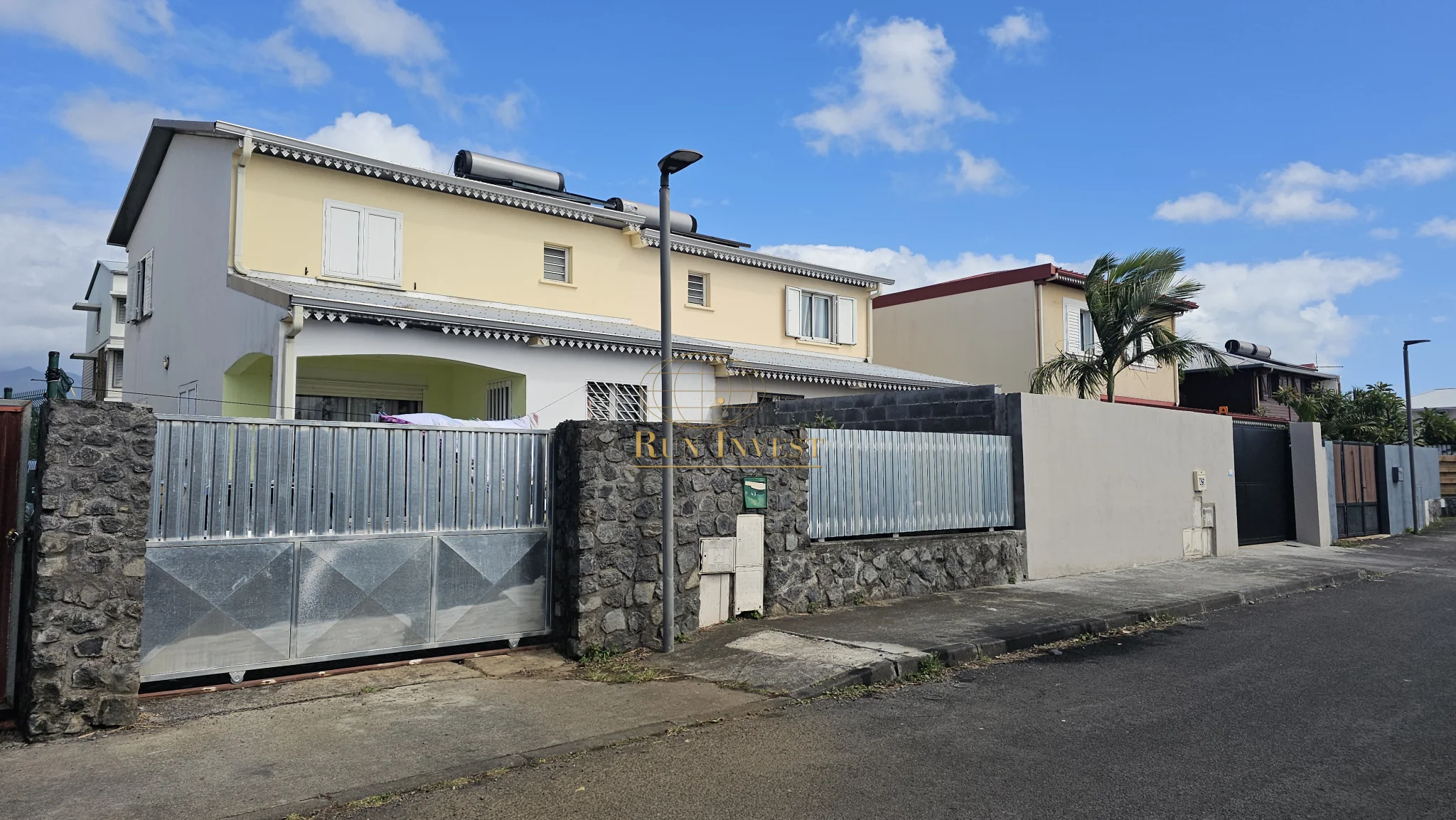 Photo 2 - Maison à vendre - Ancien 140 000 € 5 pièces 4 chambres 92.96 m² Saint-André 97440