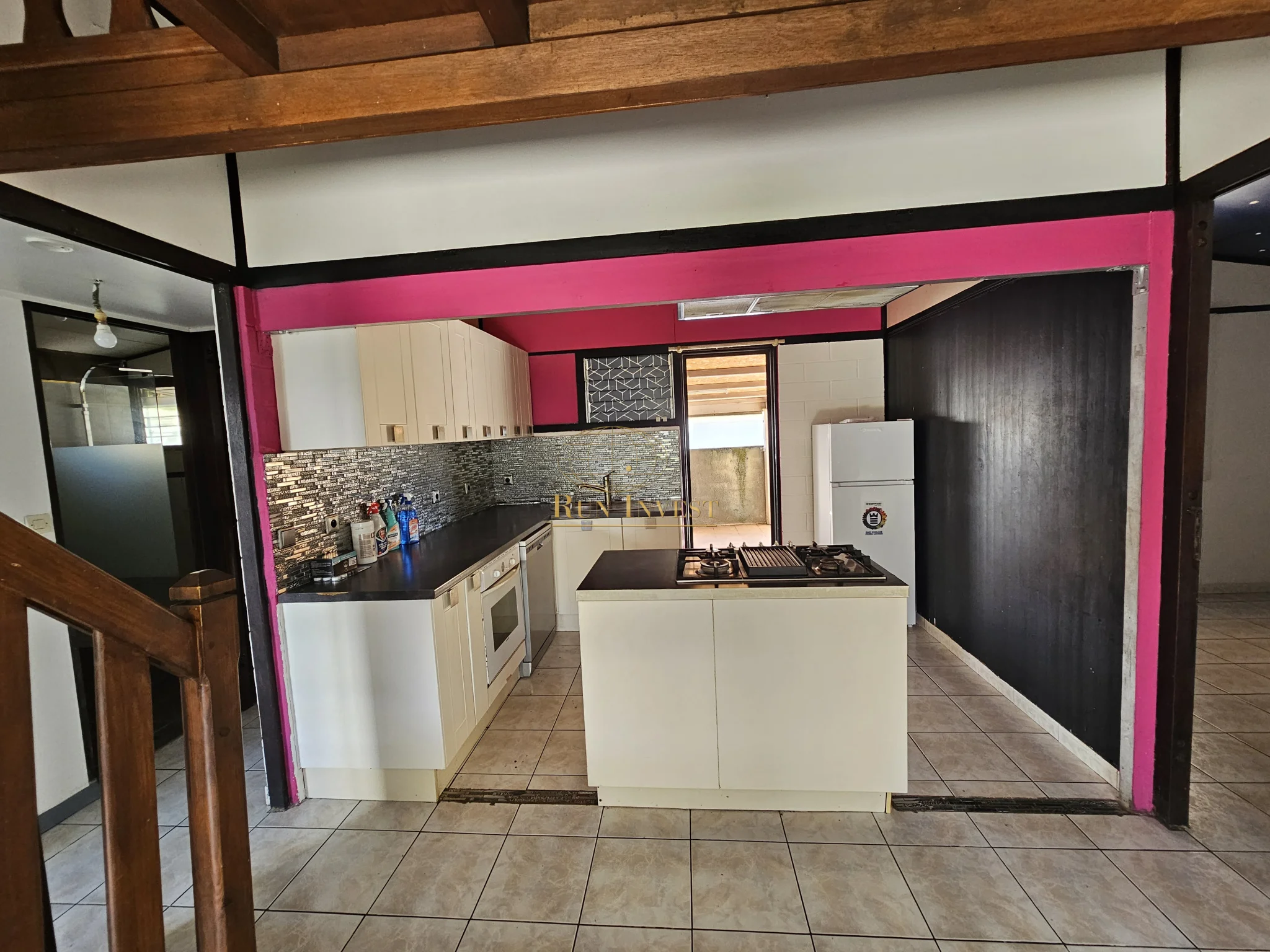 Photo 6 - Maison à louer - Ancien 950 € 3 pièces 2 chambres 77 m² Saint-Benoît 97470