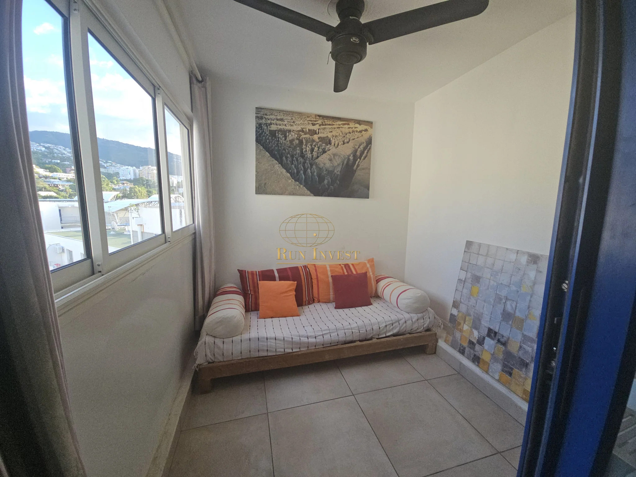 Photo 1 - Appartement à louer - Ancien 780 € 2 pièces 1 chambres 48.68 m² Saint-Denis 97400