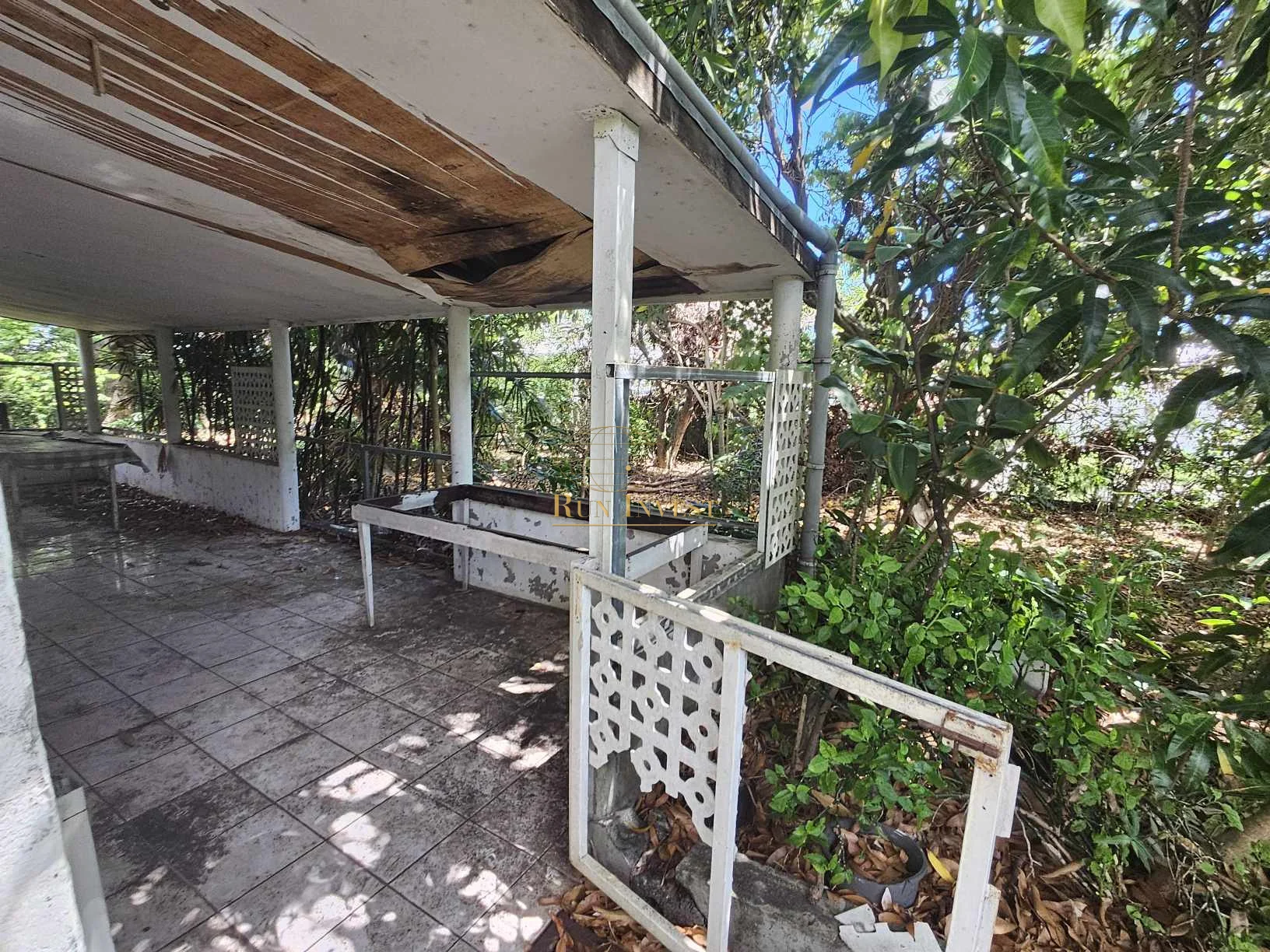 Photo 5 - Maison à vendre - Ancien 267 000 € 4 pièces 4 chambres 100 m² Sainte-Marie 97438