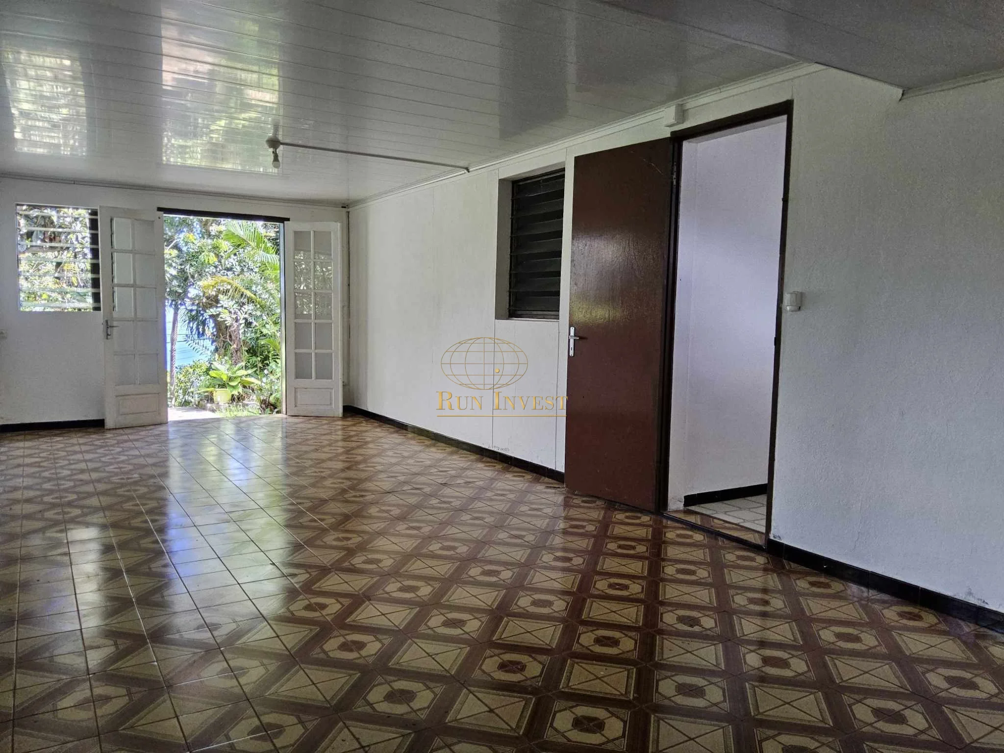 Photo 2 - Maison à vendre - Ancien 297 000 € 4 pièces 3 chambres 100 m² Sainte-Marie 97438