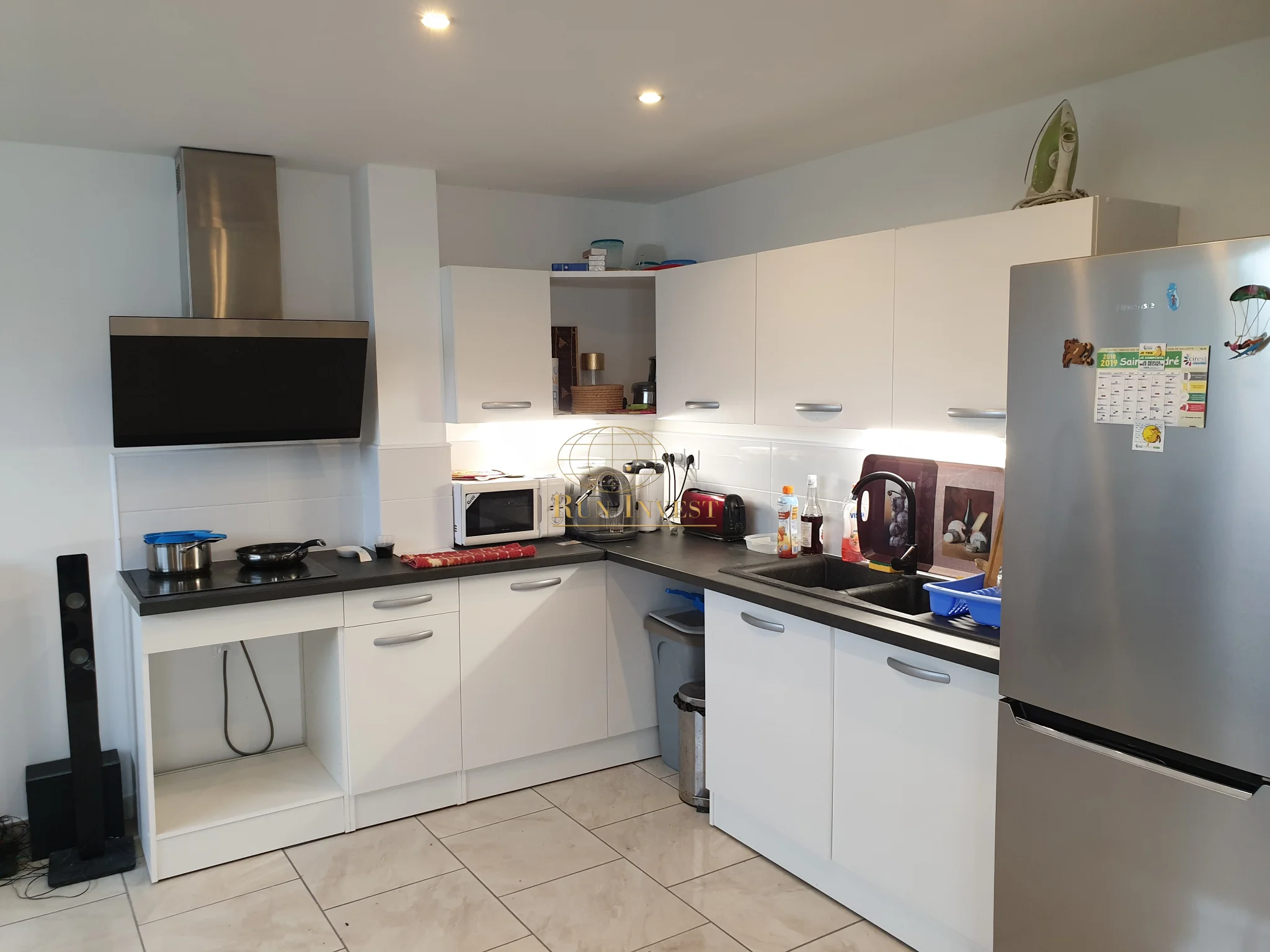 Photo 2 - Immeuble à vendre - Ancien 425 000 € 16 pièces 276 m² Saint-André 97440