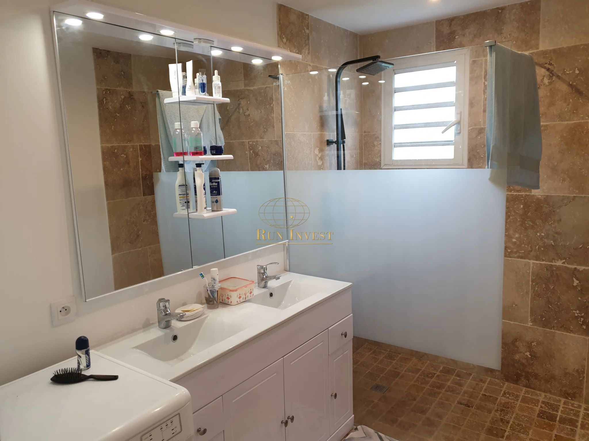 Photo 4 - Immeuble à vendre - Ancien 425 000 € 16 pièces 276 m² Saint-André 97440