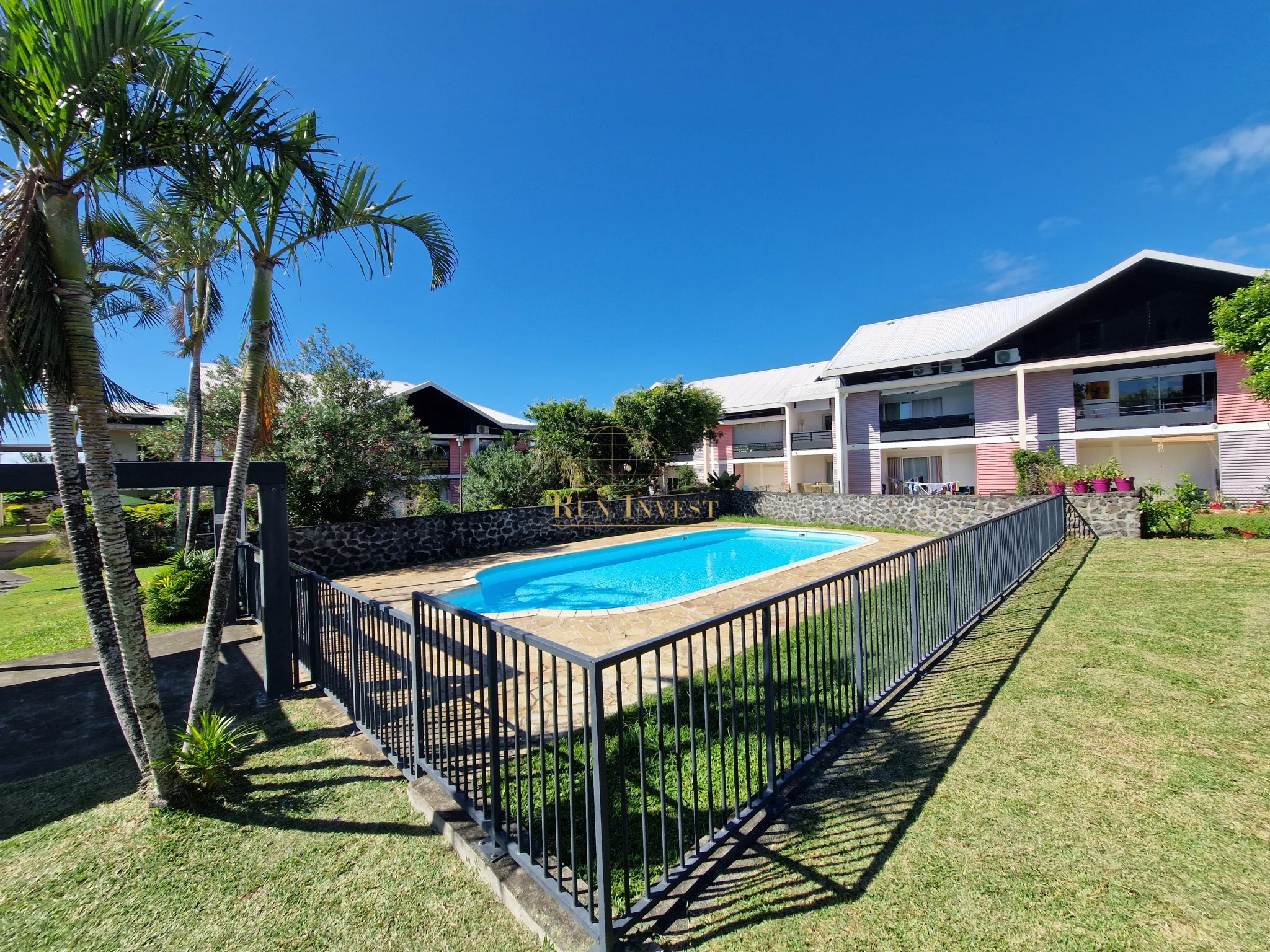 Photo 1 - Appartement à vendre - Ancien 172 000 € 3 pièces 2 chambres 76.67 m² Saint-André 97440