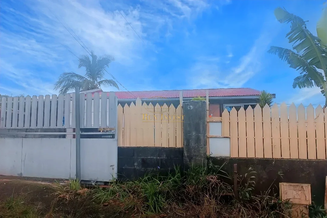 Photo 1 - Maison à vendre - Ancien 105 000 € 4 pièces 1 chambres 52 m² Sainte-Anne 97437