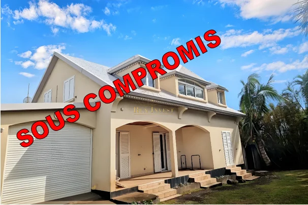 Photo 1 - Maison à vendre - Ancien 299 000 € 6 pièces 4 chambres 148 m² Saint-André 97440