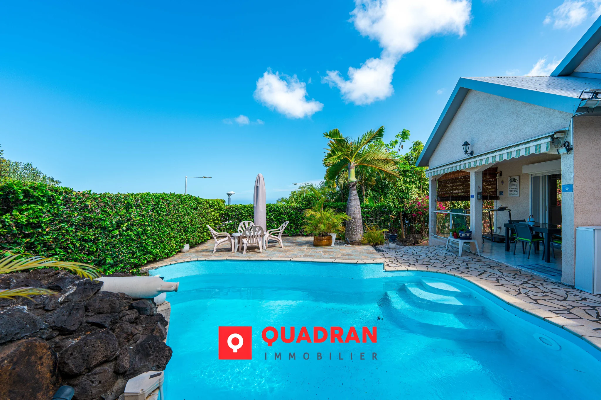 Photo 1 - Maison à louer - Ancien 1 950 € 5 pièces 3 chambres 95 m² Saint-Leu 97424