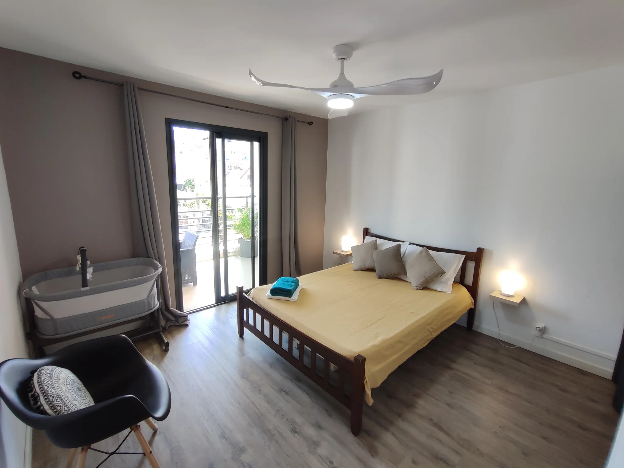 Photo 7 - Maison à vendre - Ancien 525 000 € 7 pièces 6 chambres 150 m² Saint-Pierre 97410