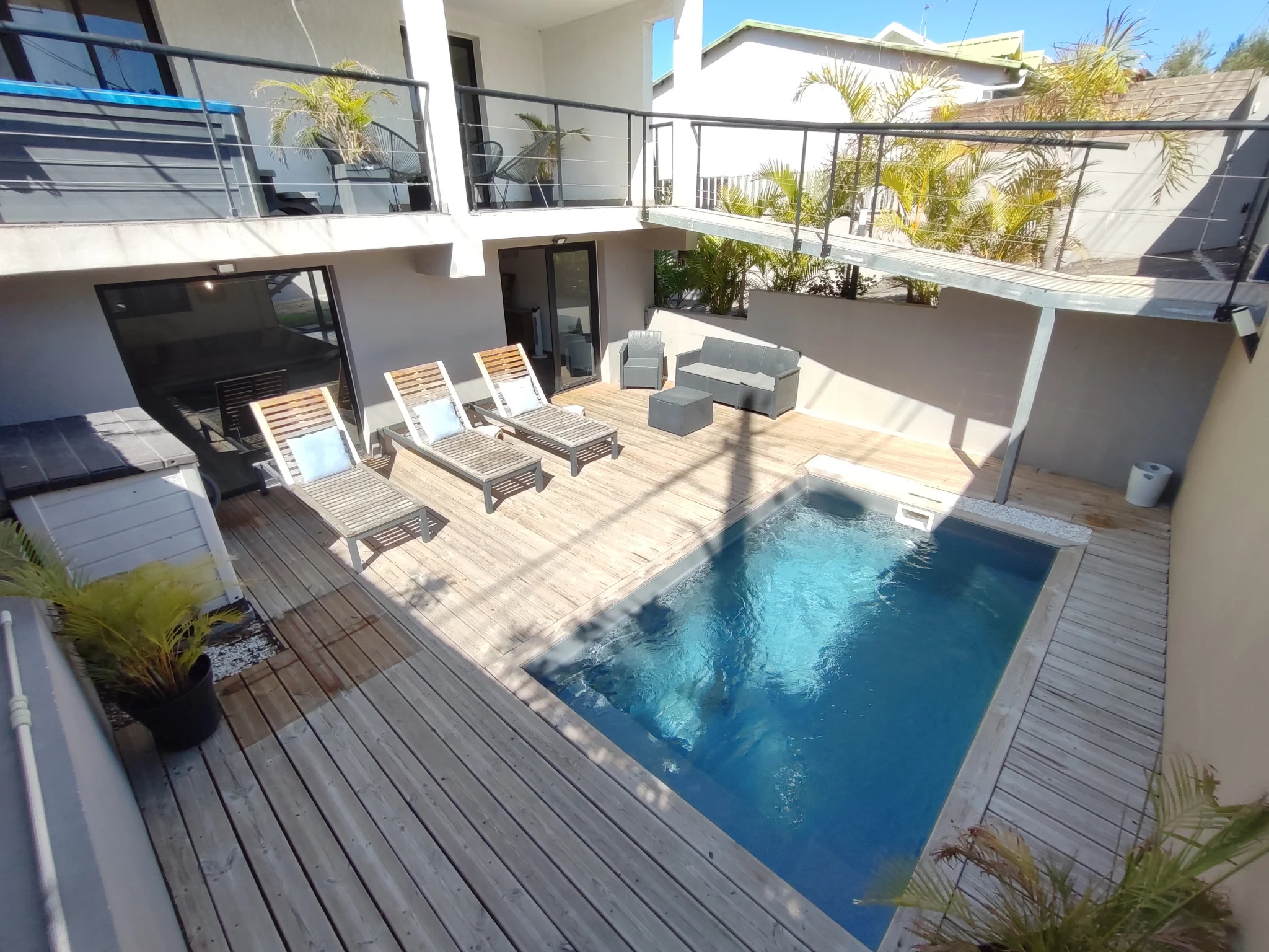 Photo 2 - Maison à vendre - Ancien 525 000 € 7 pièces 6 chambres 150 m² Saint-Pierre 97410