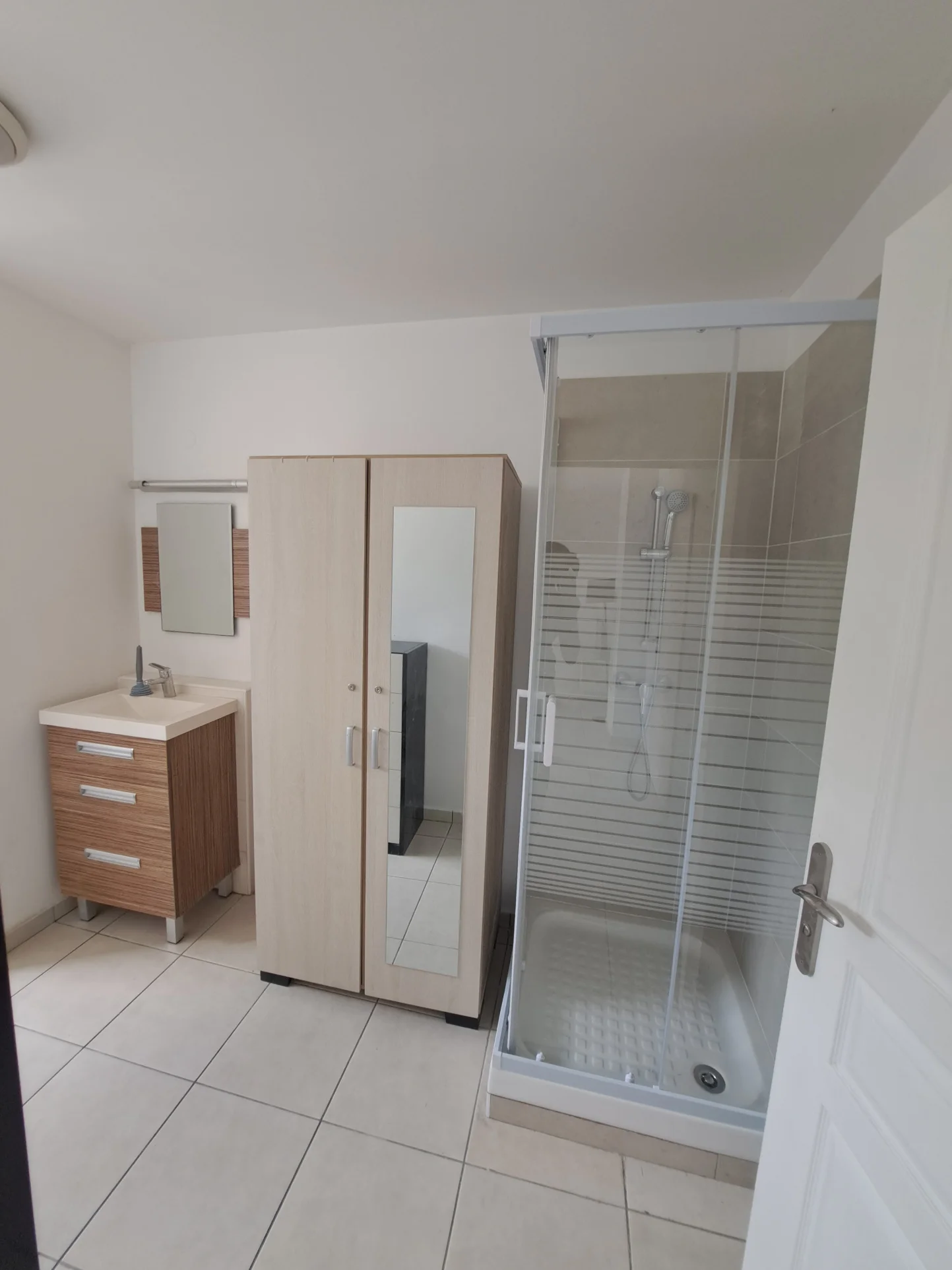 Photo 4 - Appartement à louer - Ancien 730 € 1 pièces 26.11 m² Saint-Denis 97400