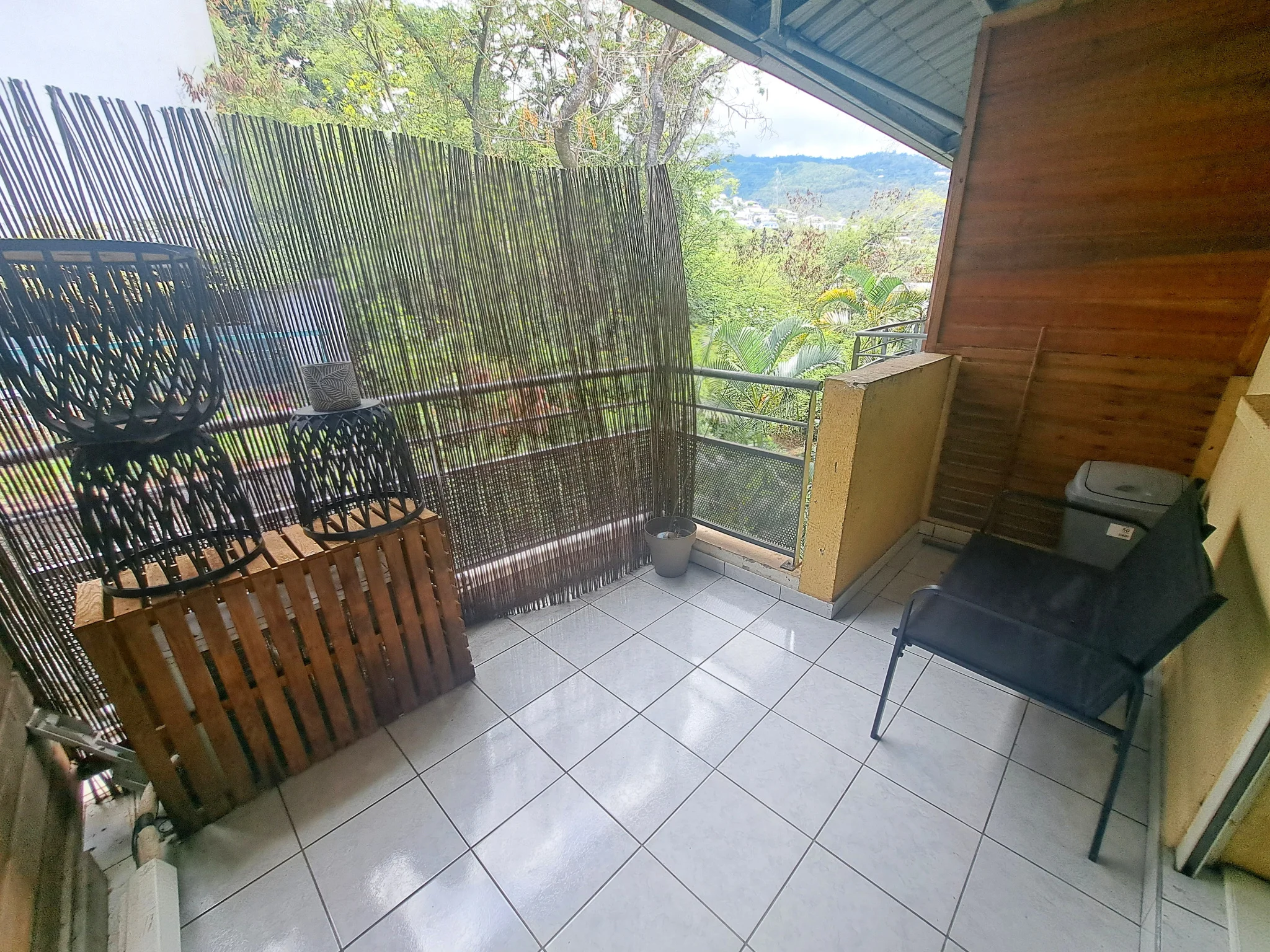 Photo 1 - Appartement à louer - Ancien 768 € 2 pièces 1 chambres 32.68 m² Saint-Denis 97400