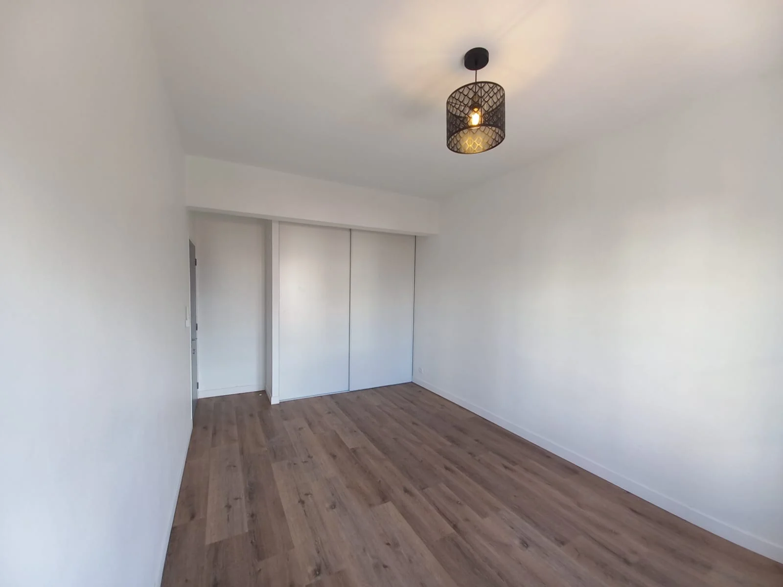 Photo 8 - Appartement à louer - Ancien 1 100 € 3 pièces 2 chambres 90 m² Le Port 97420