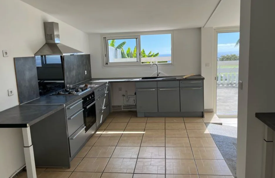 Photo 6 - Maison à vendre - Ancien 320 000 € 4 pièces 3 chambres 120 m² Saint-Paul 97423