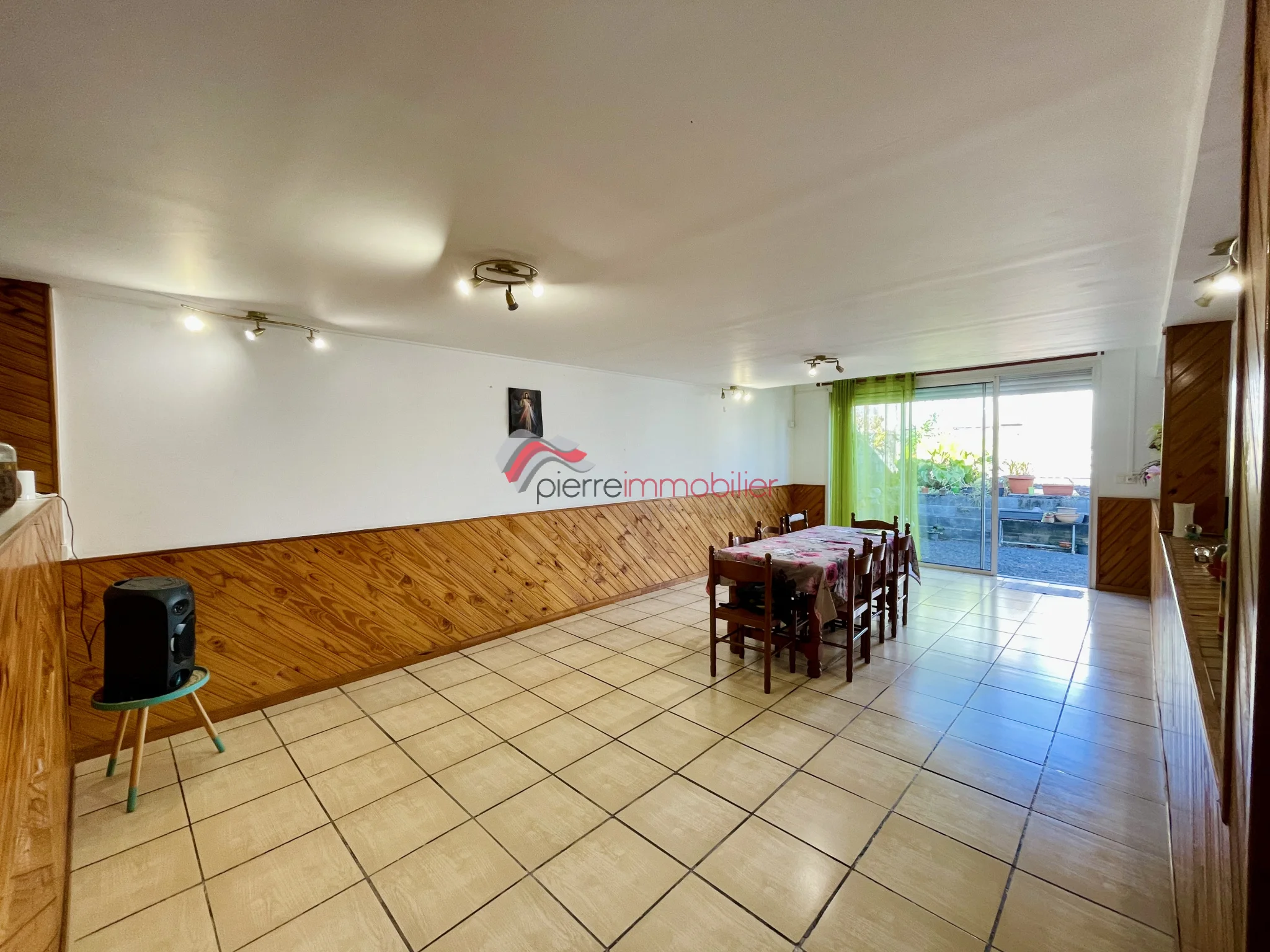 Photo 5 - Maison à vendre - Ancien 260 000 € 6 pièces 4 chambres 127 m² Le Tampon 97430