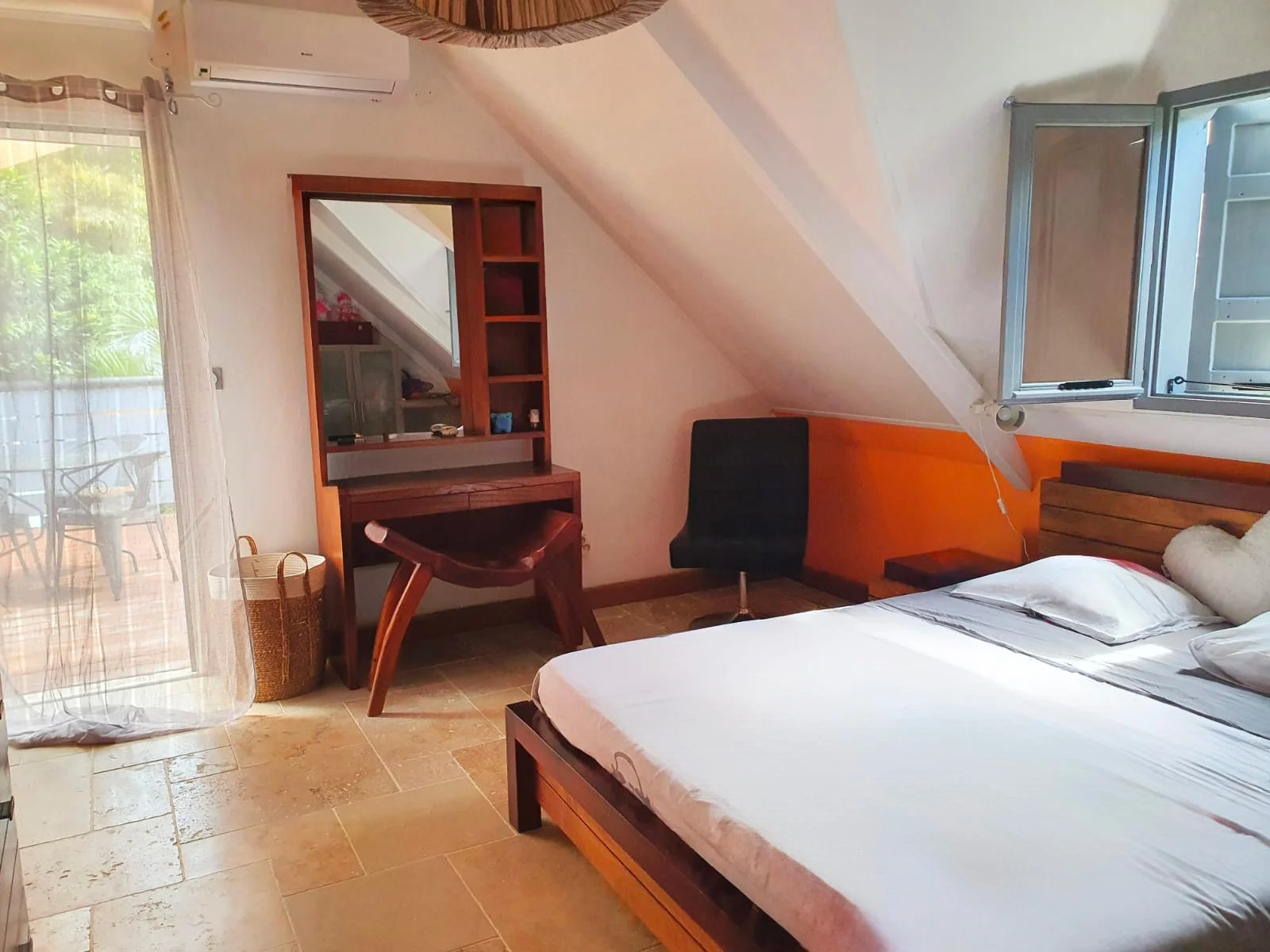 Photo 2 - Maison à vendre - Ancien 590 000 € 5 pièces 4 chambres 180 m² Saint-Denis 97400