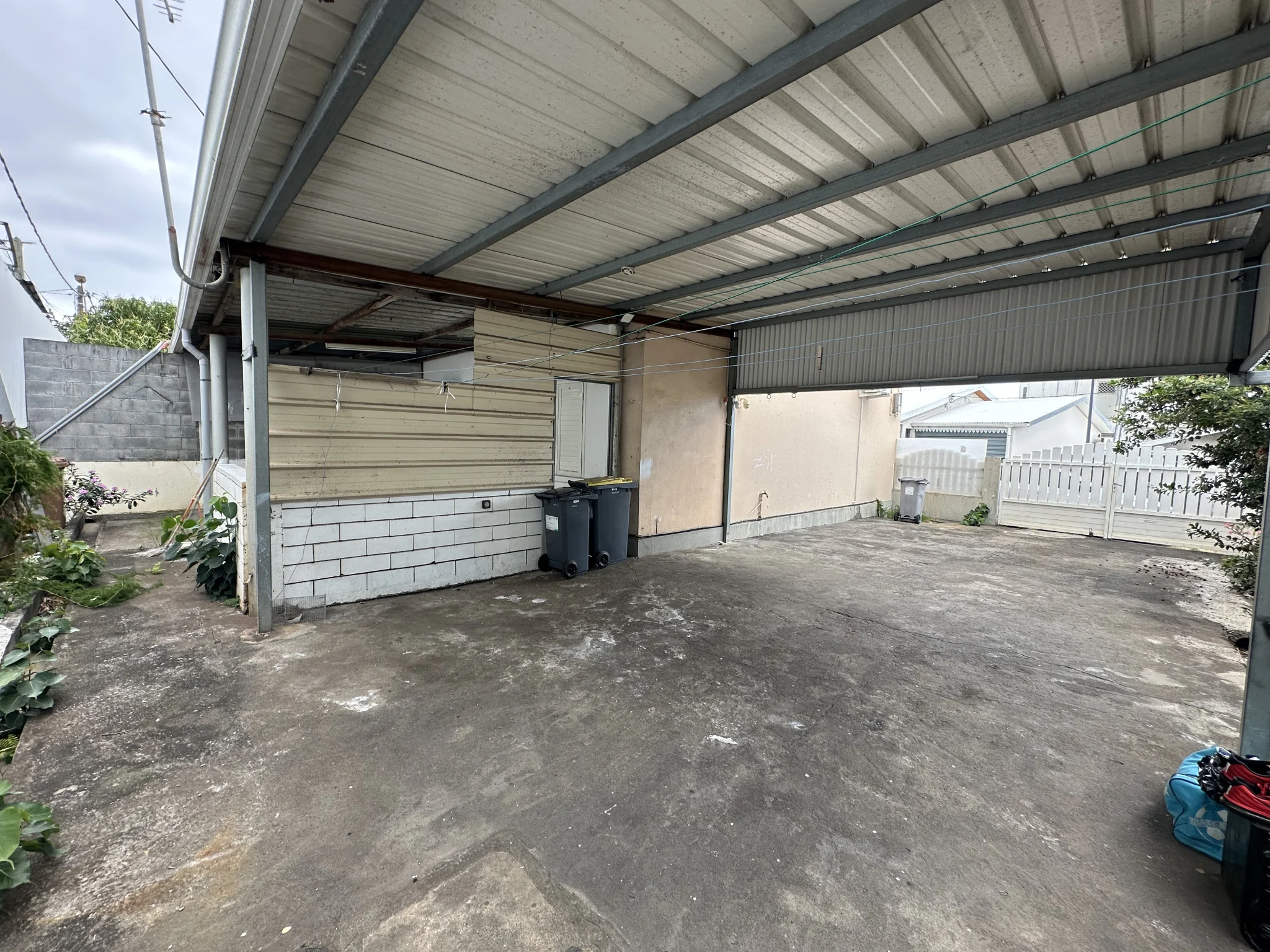 Photo 11 - Maison à vendre - Ancien 270 000 € 5 pièces 4 chambres 107 m² Sainte-Clotilde 97490