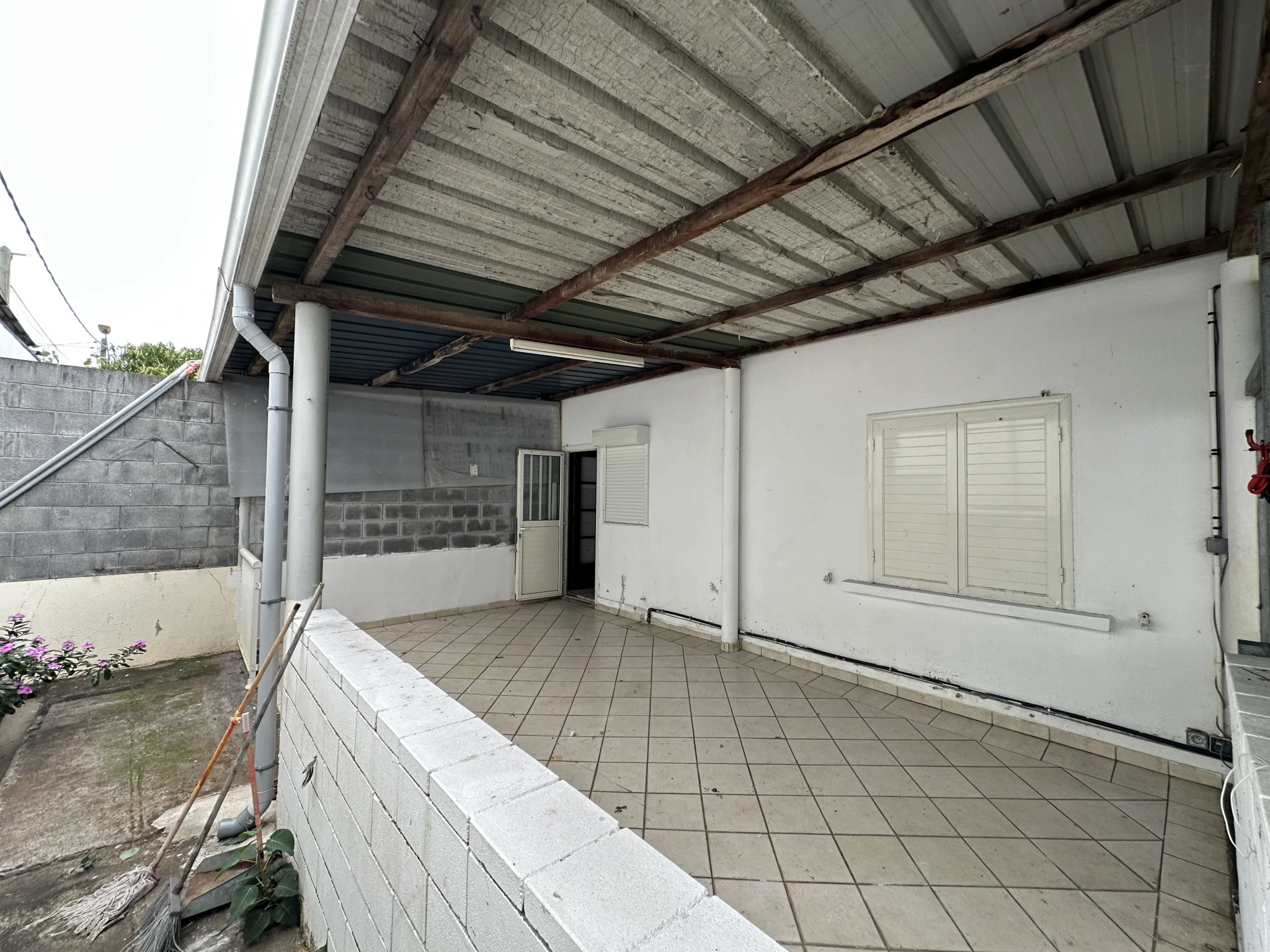 Photo 12 - Maison à vendre - Ancien 270 000 € 5 pièces 4 chambres 107 m² Sainte-Clotilde 97490