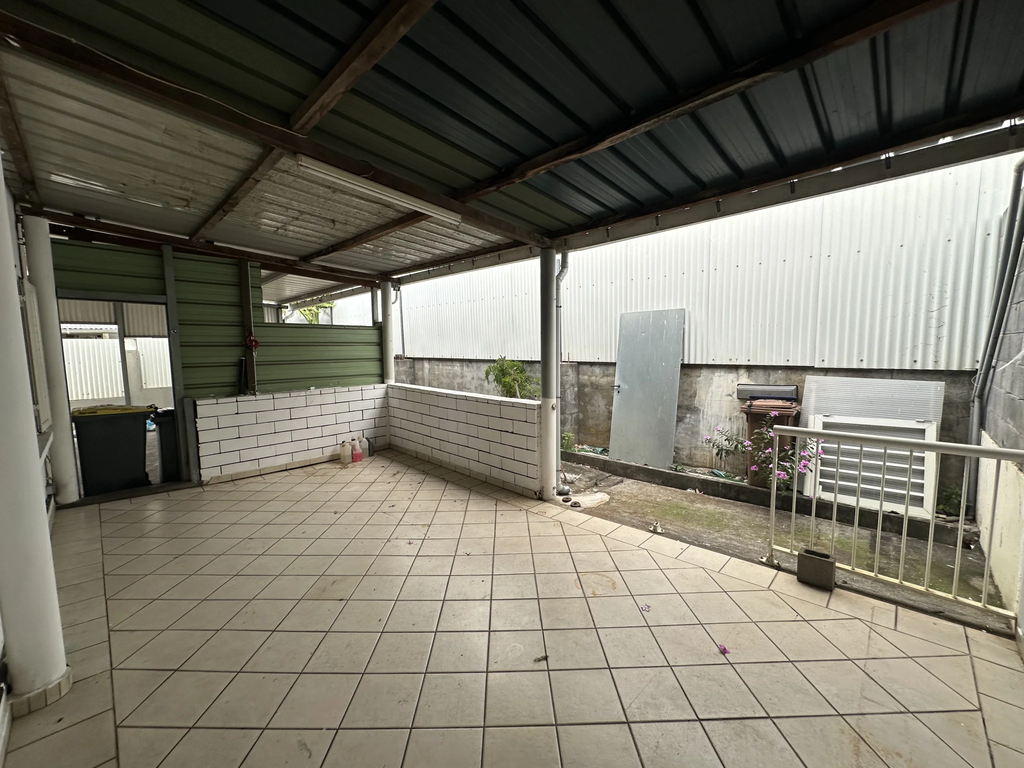 Photo 13 - Maison à vendre - Ancien 270 000 € 5 pièces 4 chambres 107 m² Sainte-Clotilde 97490