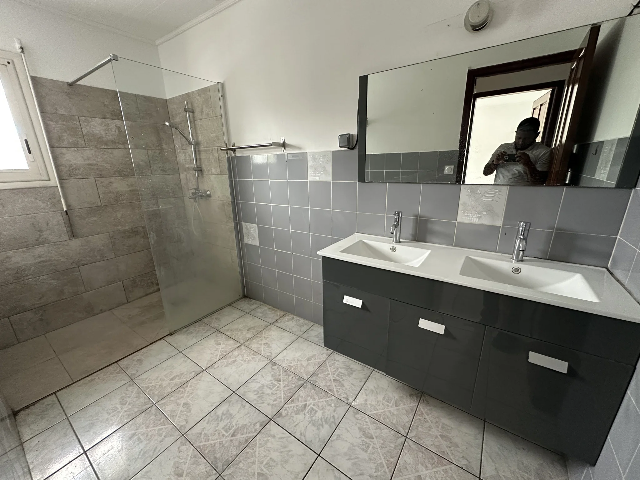 Photo 8 - Maison à vendre - Ancien 270 000 € 5 pièces 4 chambres 107 m² Sainte-Clotilde 97490