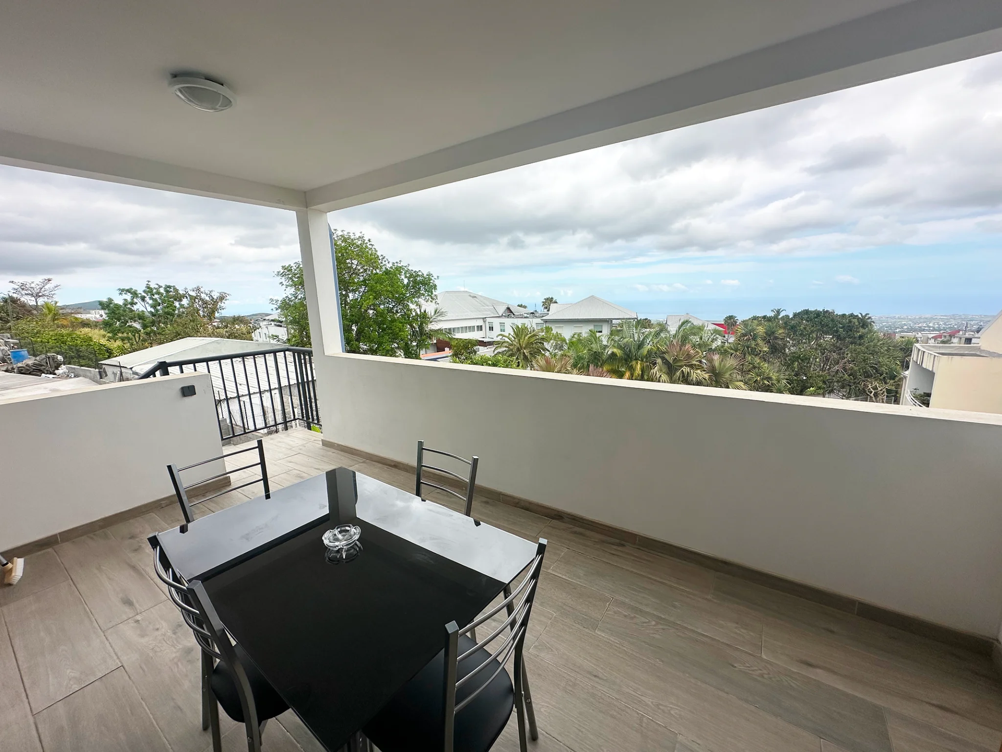 Photo 6 - Appartement à louer - Ancien 1 000 € 2 pièces 1 chambres 36 m² Tampon 97430