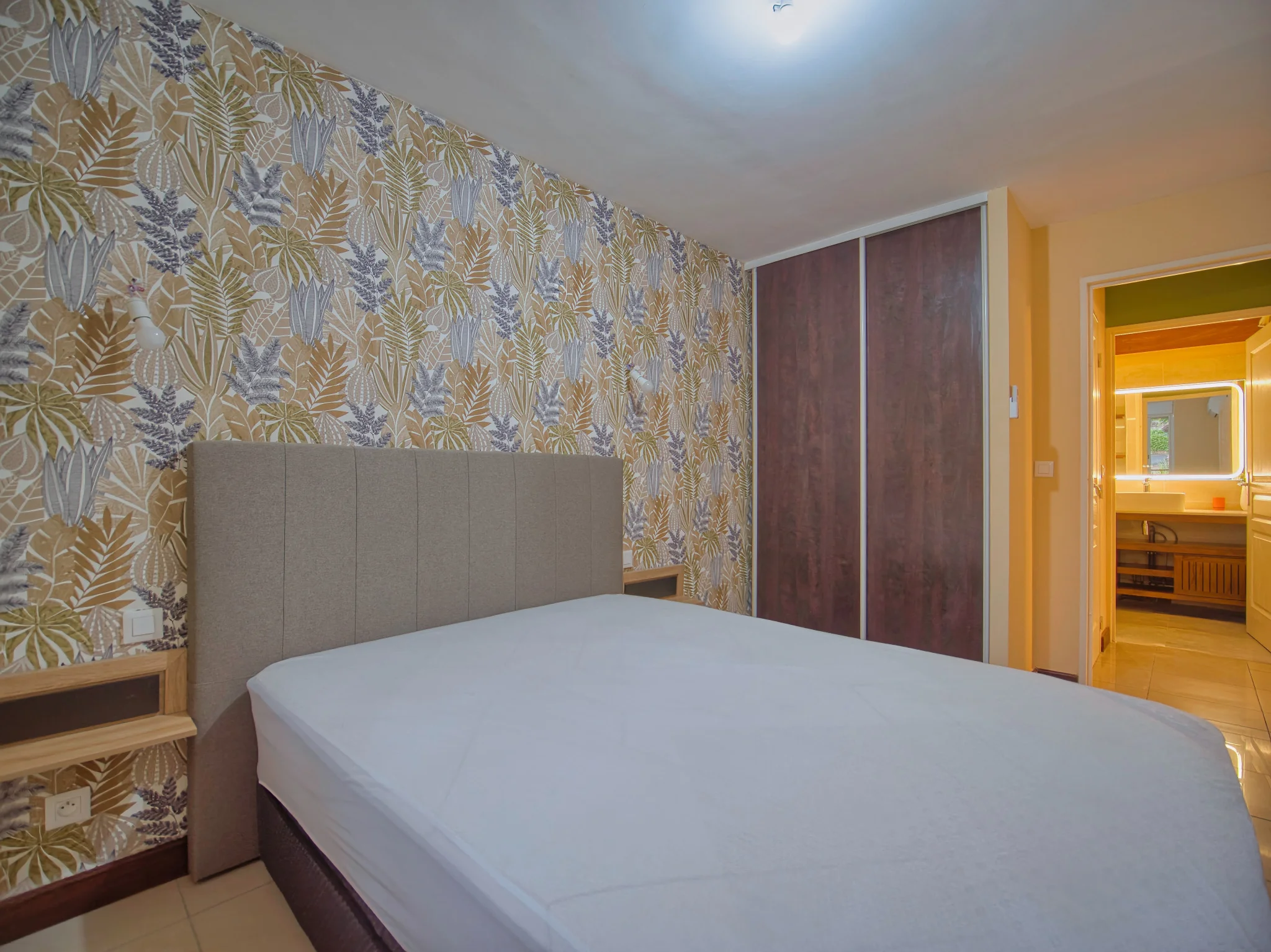 Photo 9 - Appartement à vendre - Ancien 283 500 € 4 pièces 3 chambres 95 m² Possession 97419