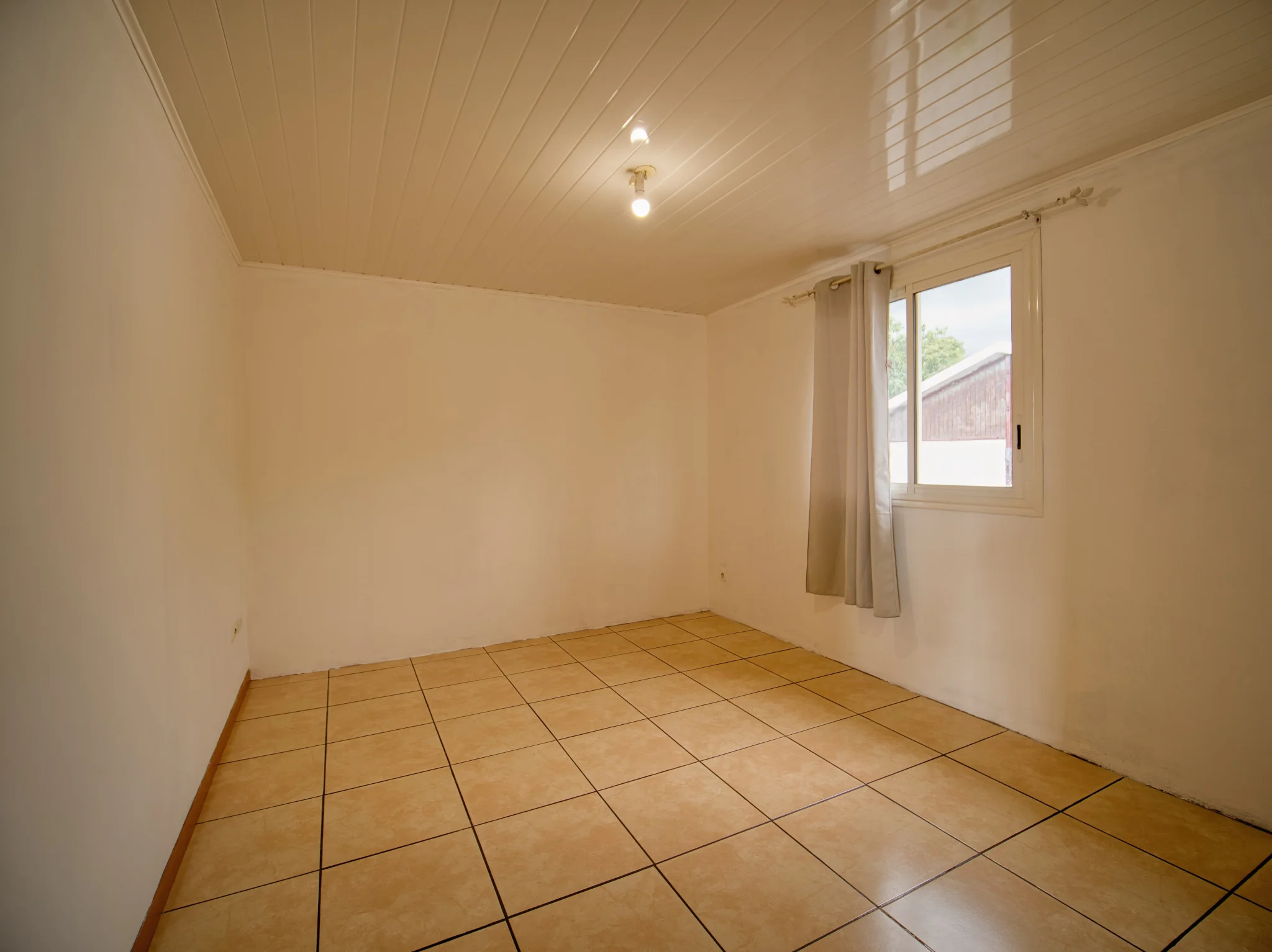 Photo 12 - Maison à vendre - Ancien 330 000 € 4 pièces 3 chambres 116 m² Possession 97419