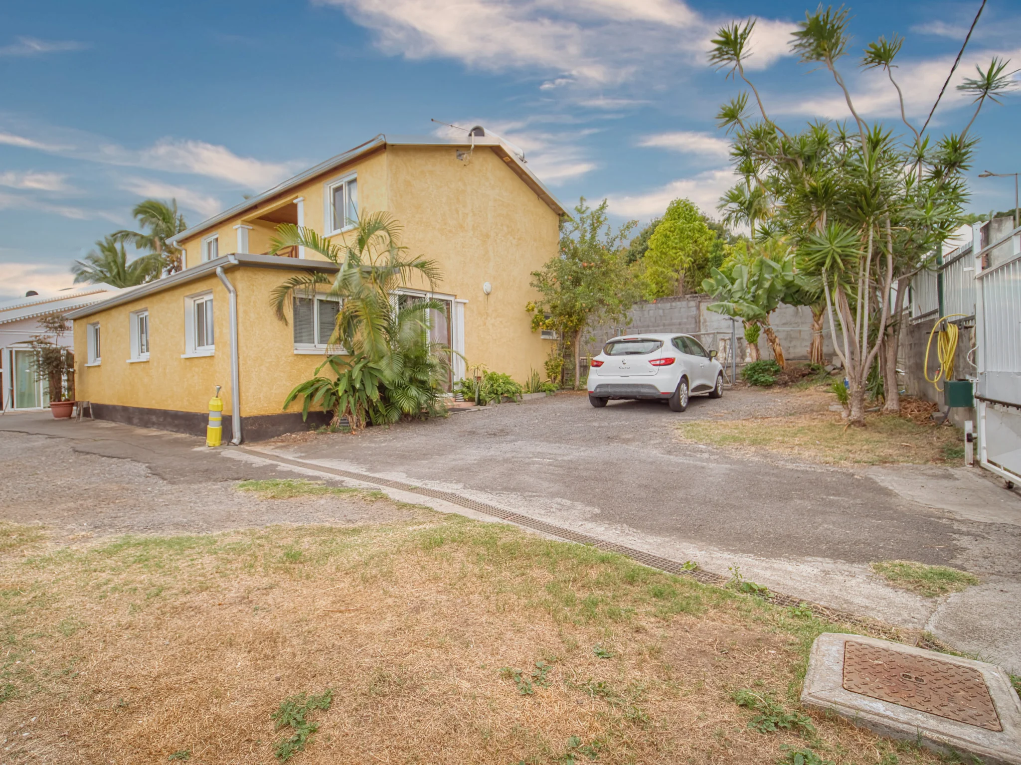 Photo 2 - Maison à vendre - Ancien 330 000 € 4 pièces 3 chambres 116 m² Possession 97419